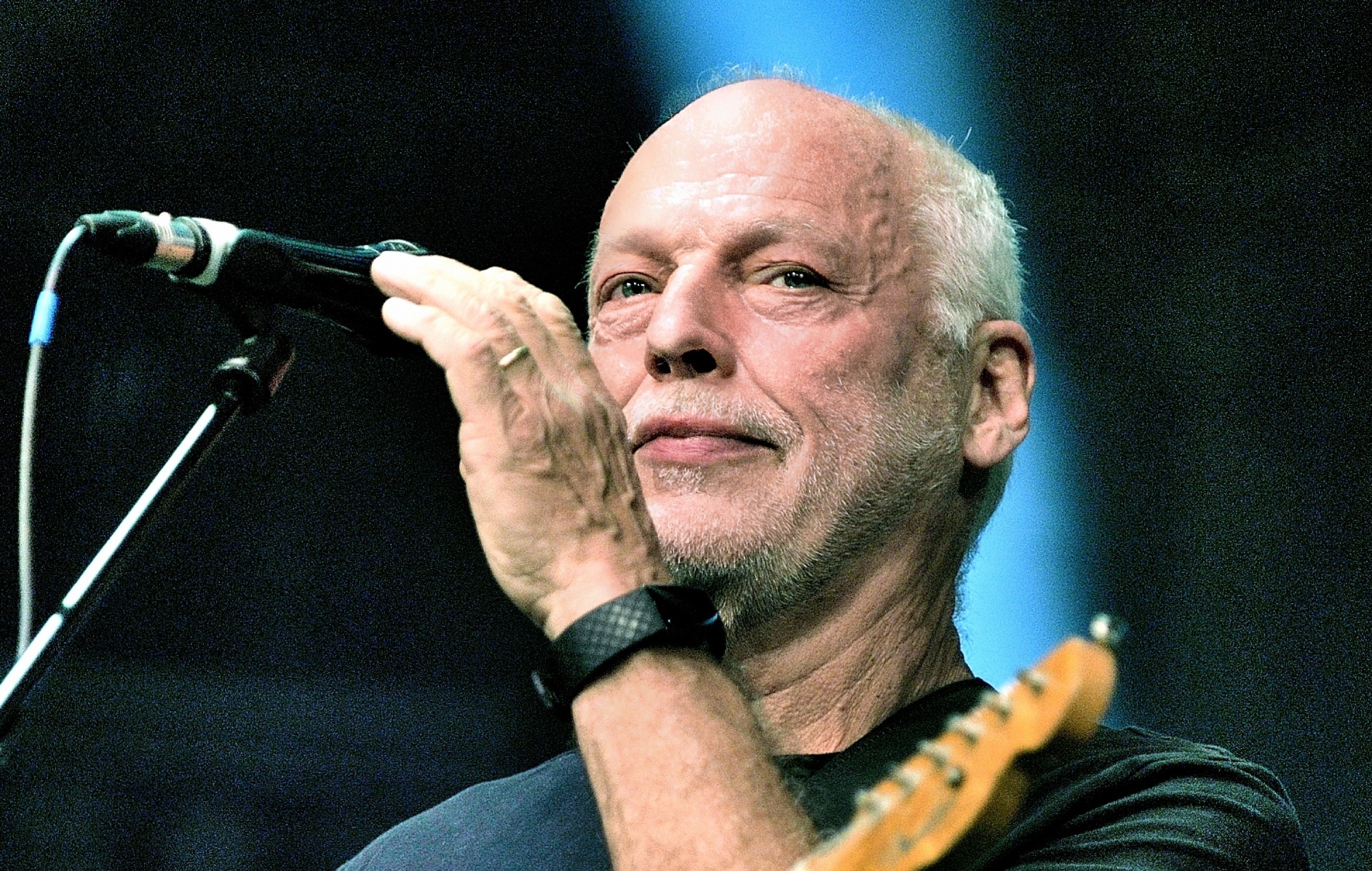 David Gilmour dit qu'il a trouvé le documentaire "Get Back" des Beatles "une montre difficile" et il est "surpris que Paul McCartney l'ait autorisé"