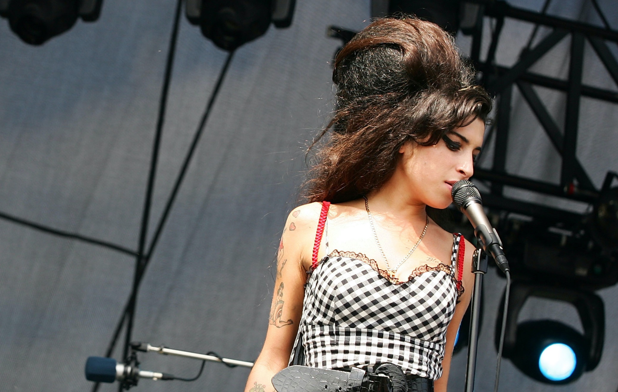 Des images inédites d'Amy Winehouse utilisées dans une nouvelle vidéo avec paroles