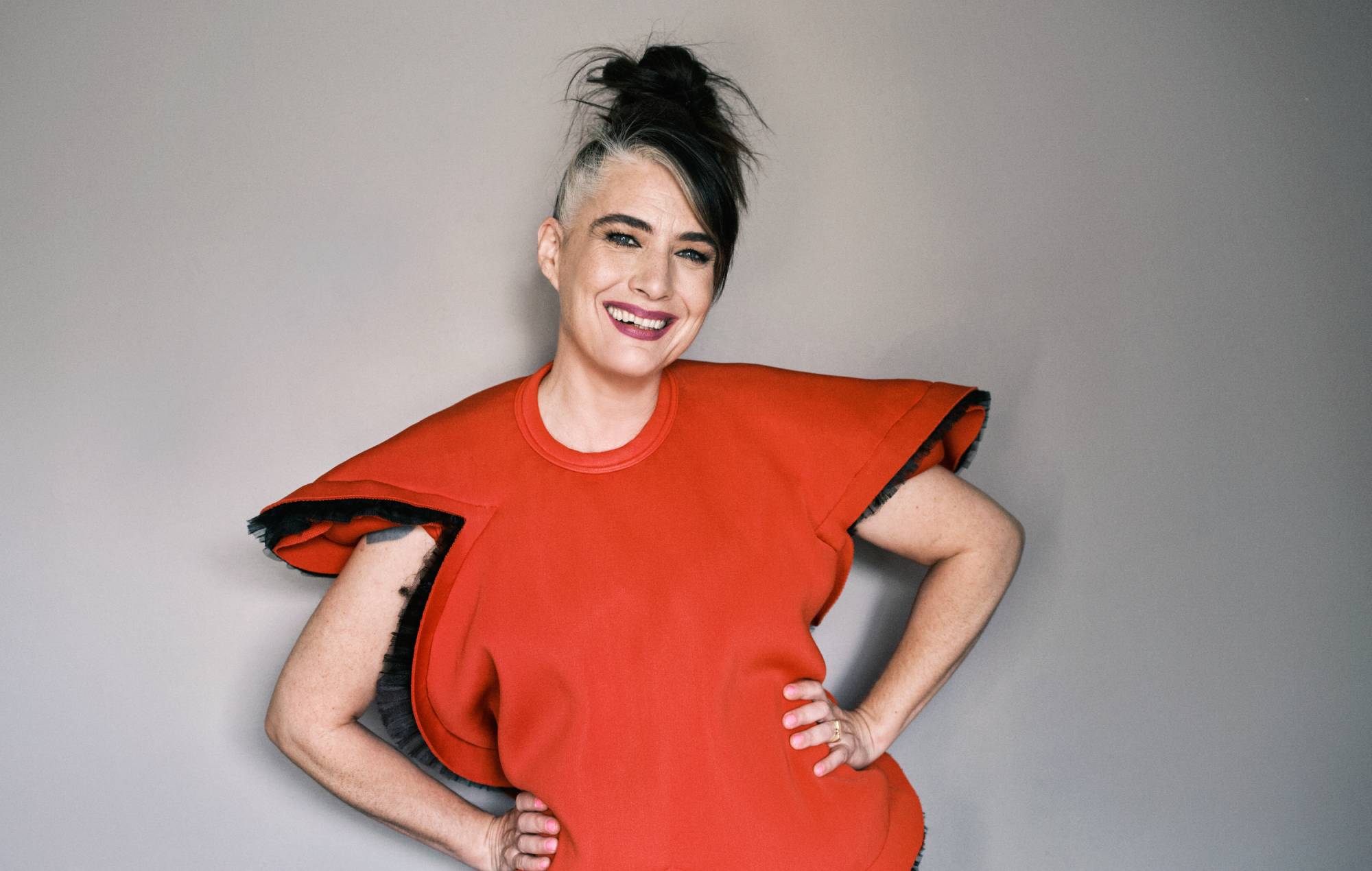 Kathleen Hanna à propos de ses nouveaux mémoires, de la querelle entre Riot Grrl et Courtney Love