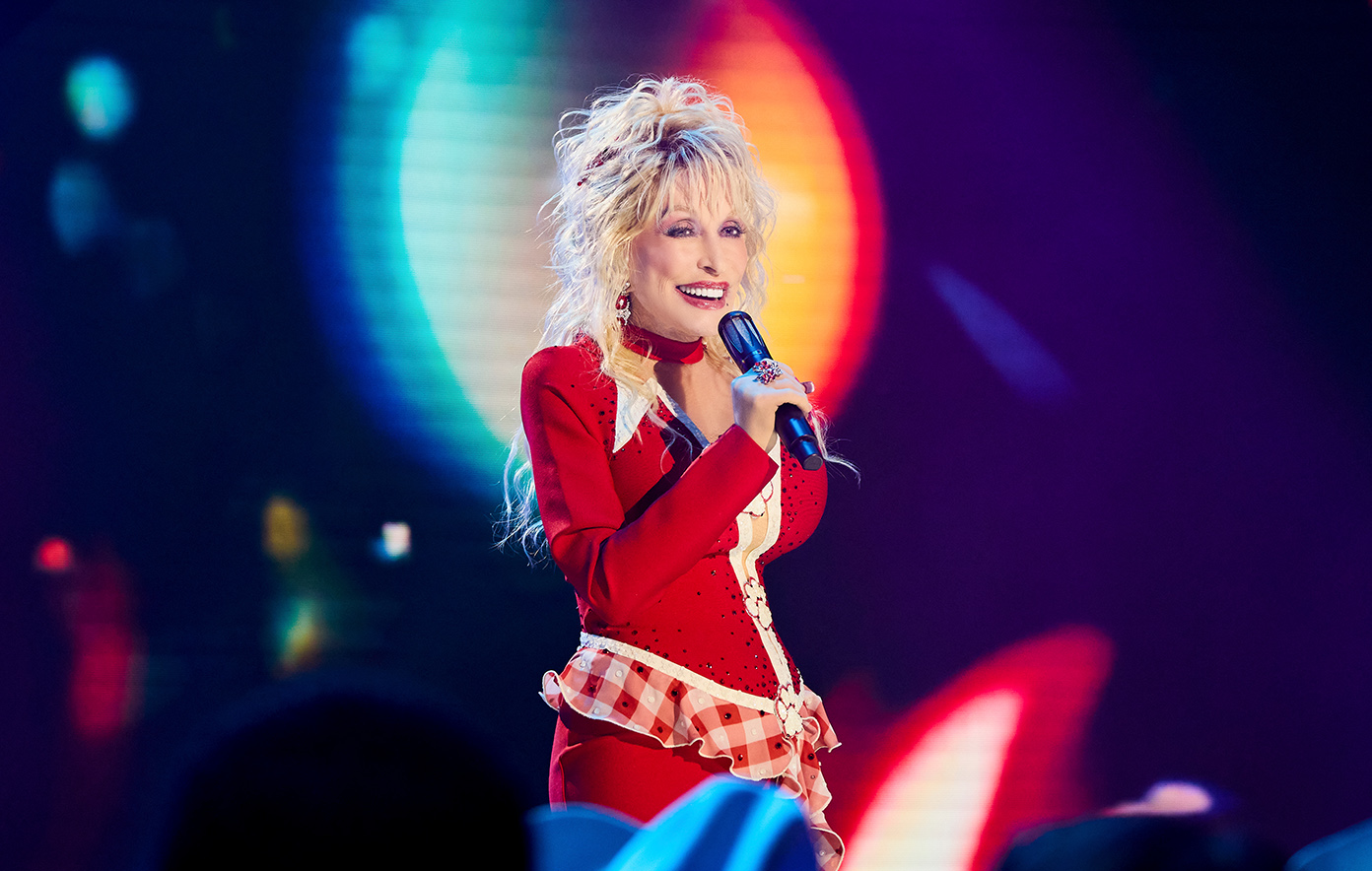 Dolly Parton va sortir un album et des docu-séries sur son histoire familiale