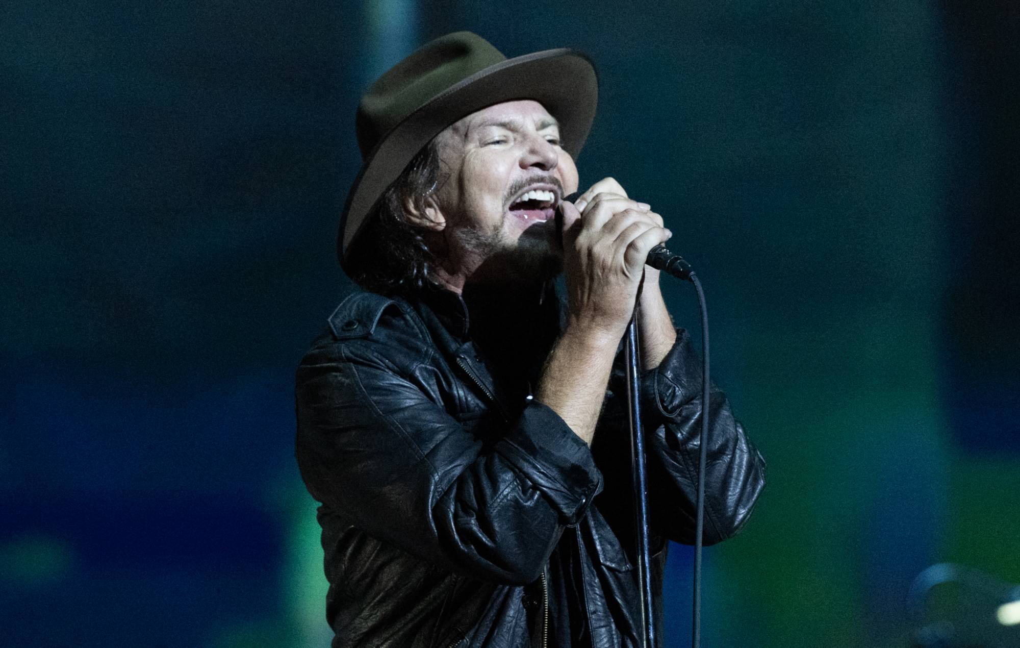 Regardez les débuts de Pearl Jam avec les chansons de « Dark Matter » lors de la soirée d'ouverture de la tournée mondiale 2024 à Vancouver