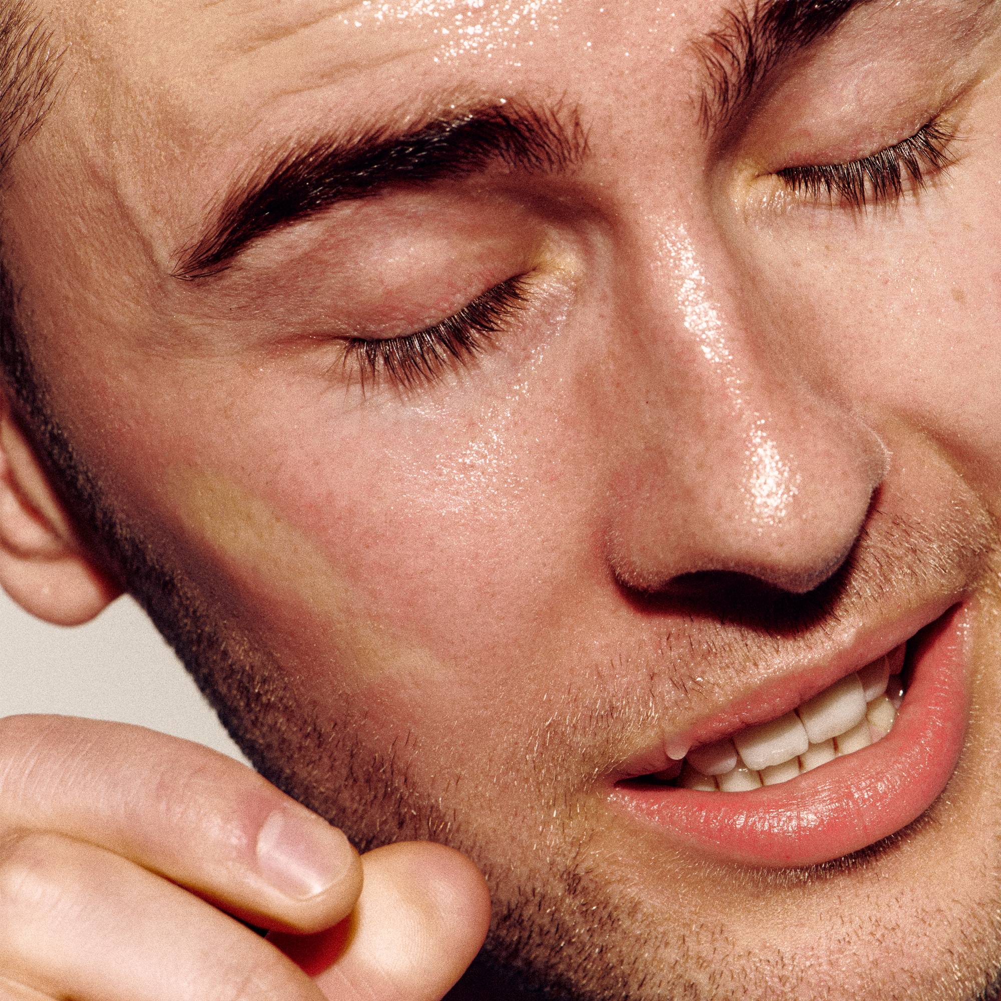 Le groupe anciennement connu sous le nom d'Easy Life revient sous le nom de Hard Life avec le nouveau single « Tears ».  Crédit : Presse