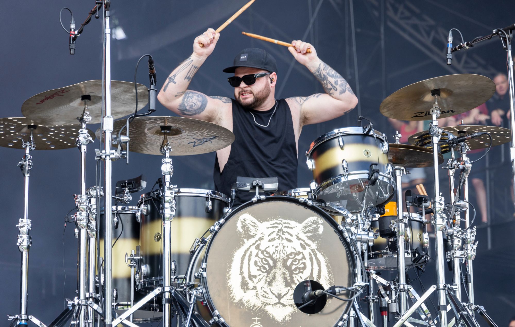 Ben Thatcher de Royal Blood se produit en 2024