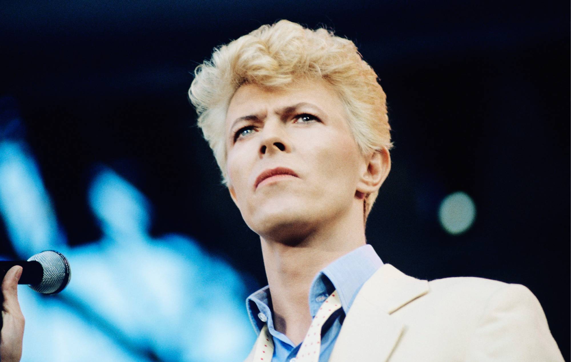 Voici comment David Bowie se déguisait en public