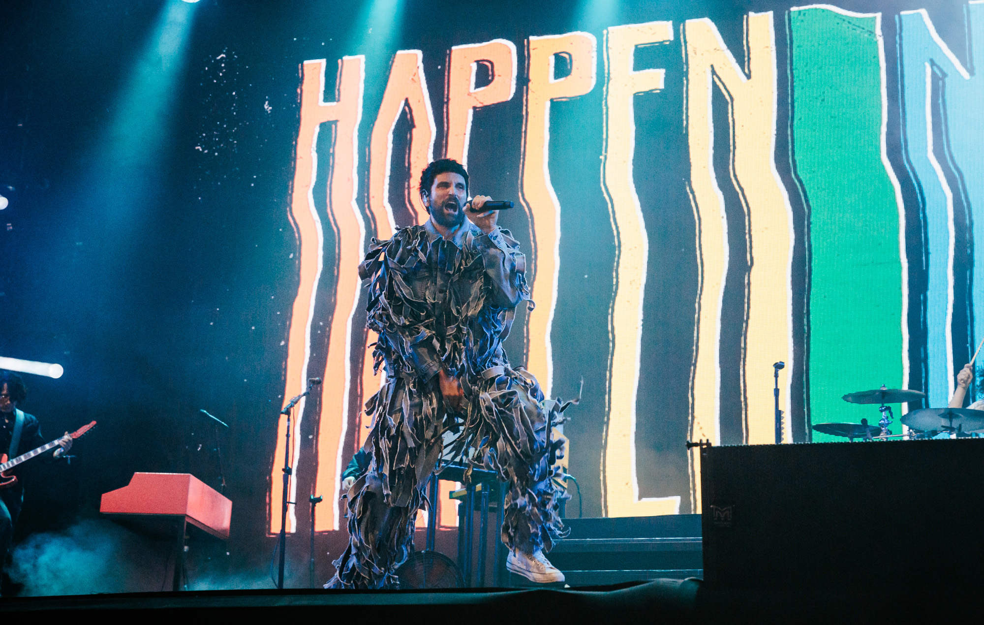 Kasabian – Critique de « Happenings » : une affabilité concise et colorée
