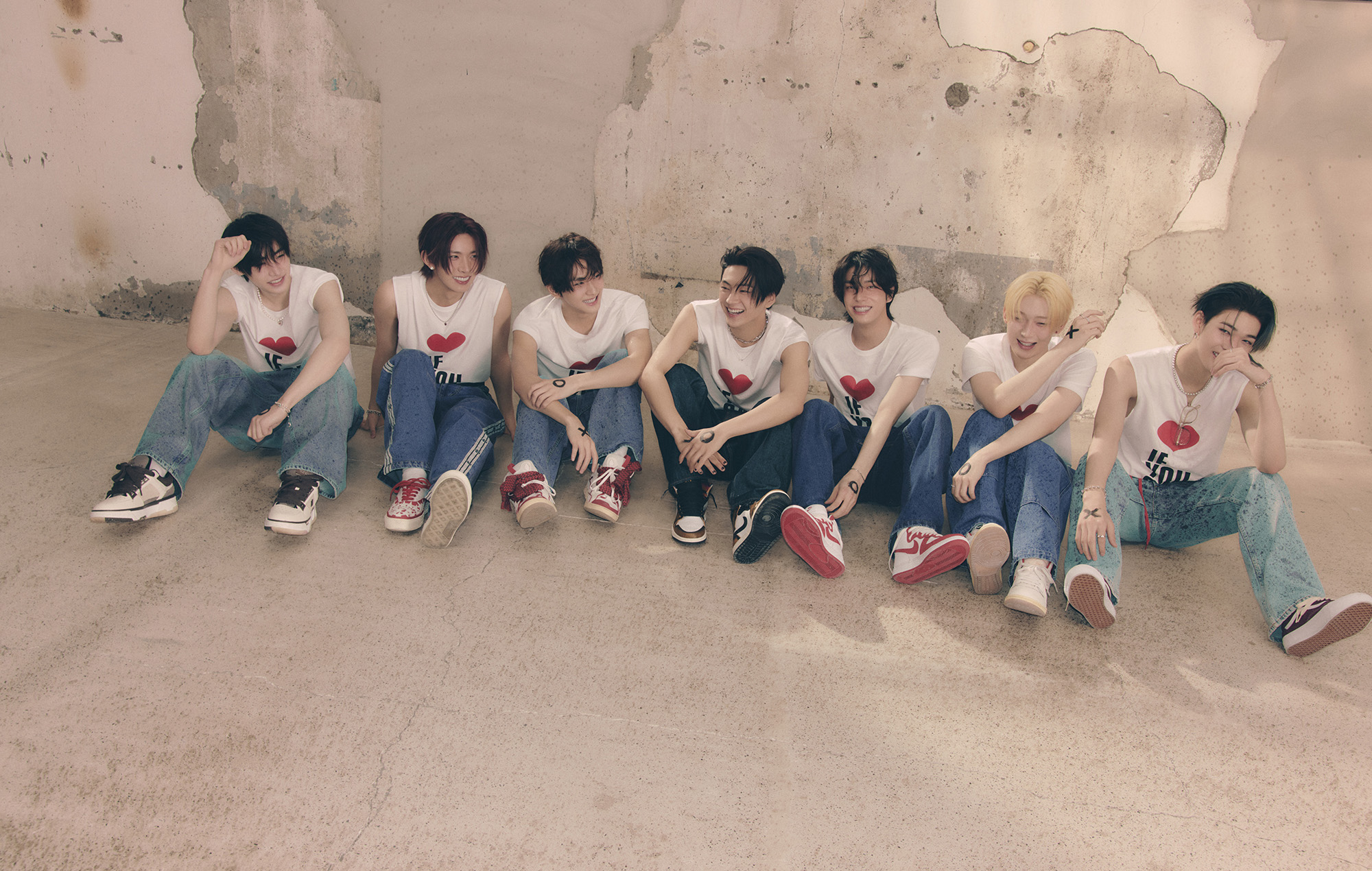 ENHYPEN – Critique de « Romance: Untold » : funky, sensuel et incroyablement addictif