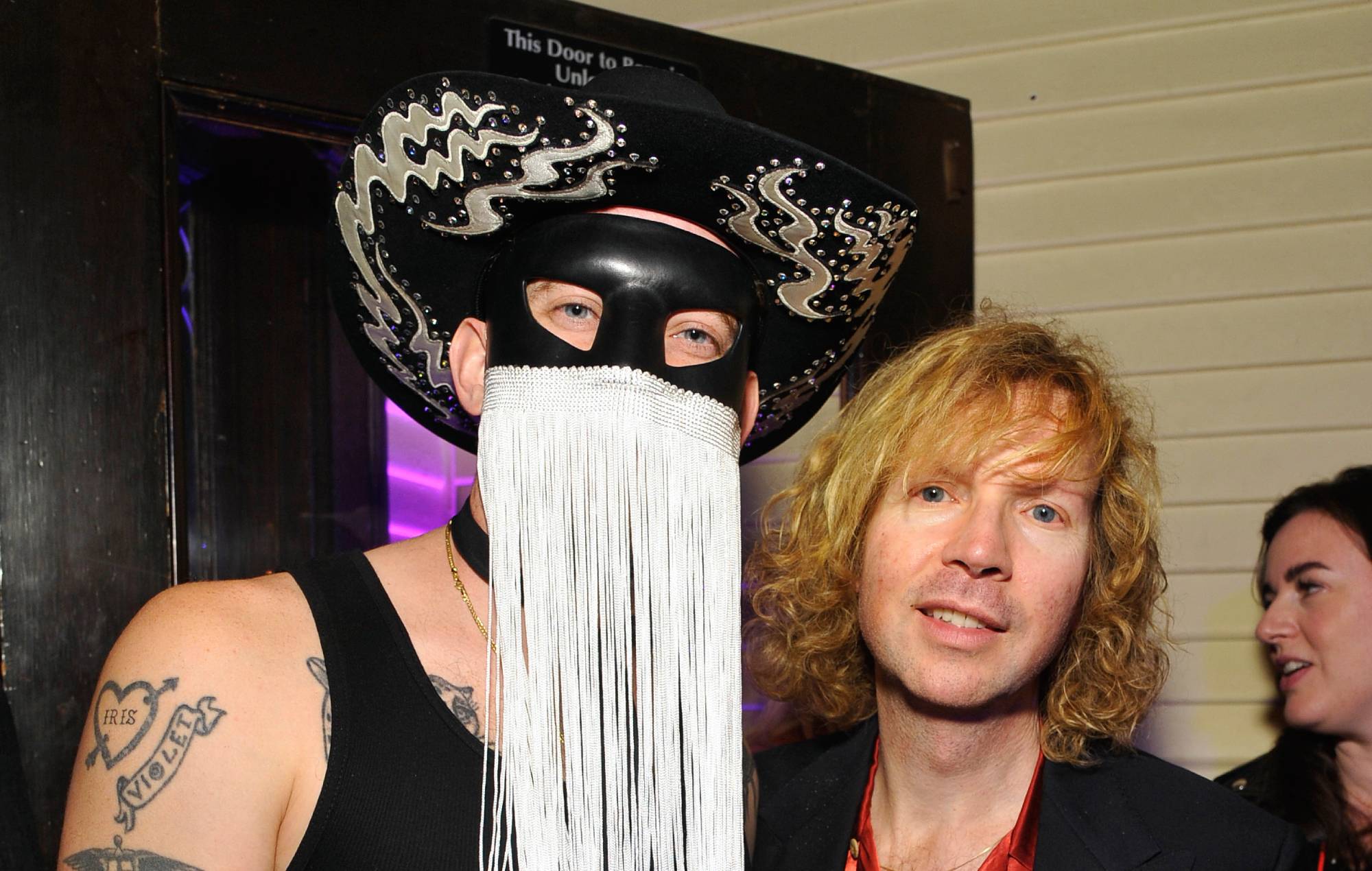 Écoutez la nouvelle collaboration d'Orville Peck et Beck, « ​​Death Valley High »