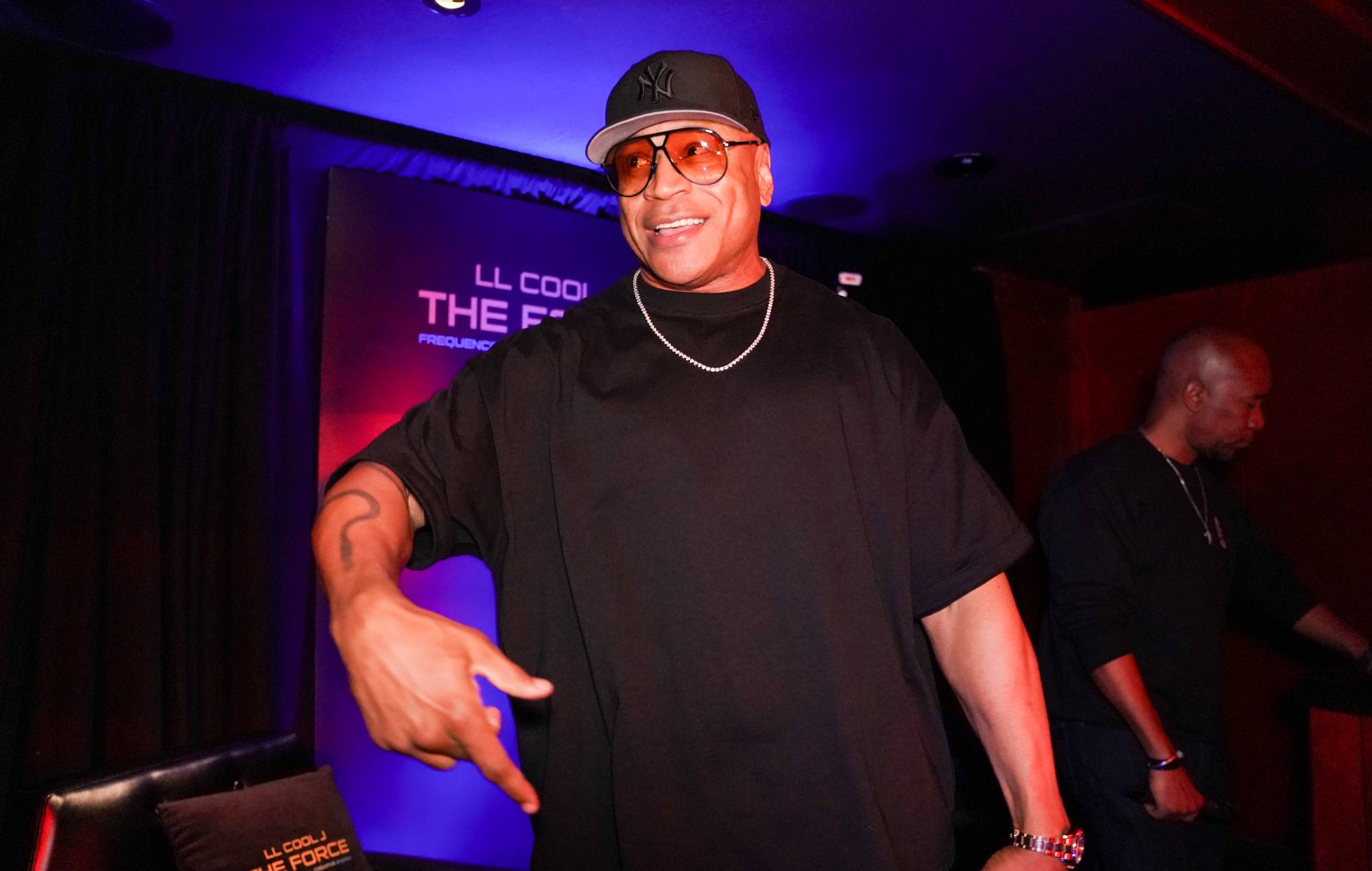 Le nouvel album de LL COOL J, « THE FORCE », mettra en vedette Eminem, Snoop Dogg et bien d'autres