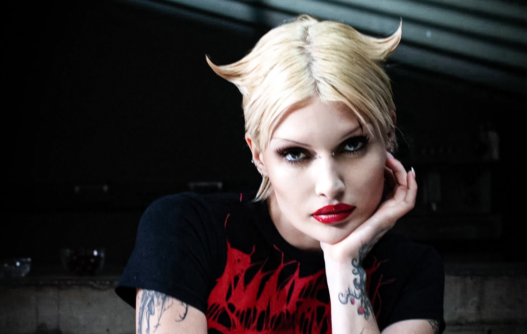 Cassyette – Critique de « This World Fucking Sucks » : pop-metal convaincant