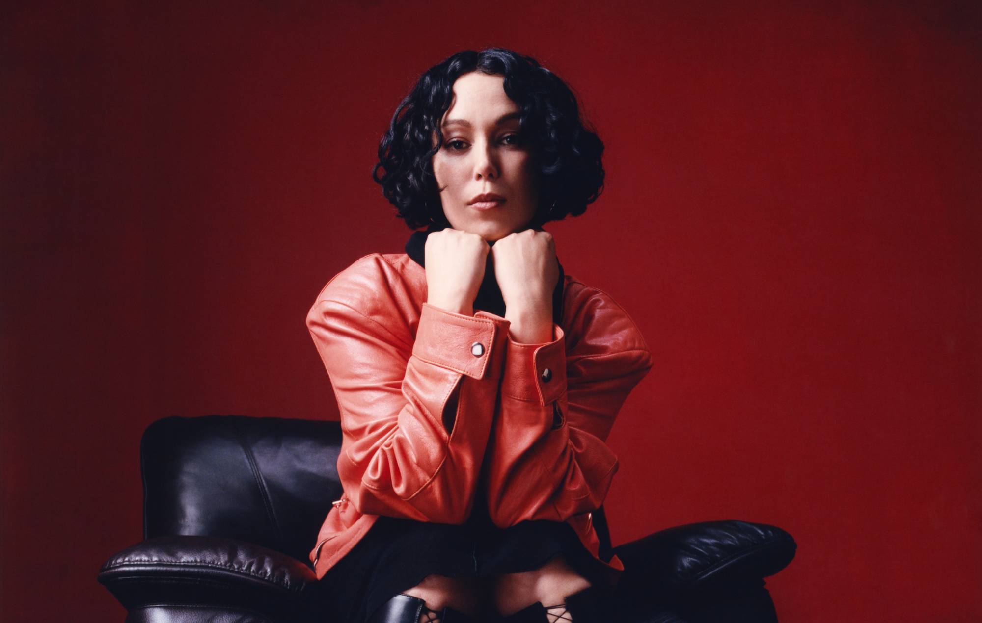 Écoutez le nouveau single euphorique de Kelly Lee Owens « Higher »