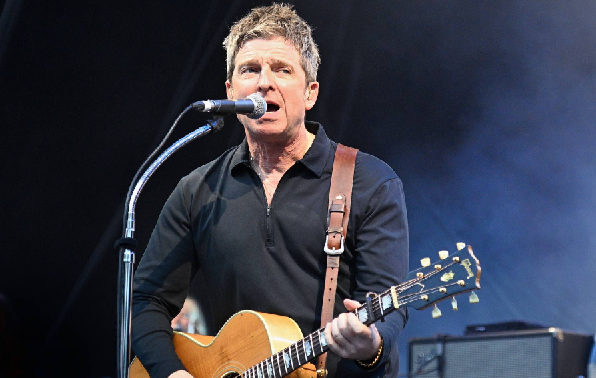 Regardez Noel Gallagher répondre aux questions des fans sur « Definitely Maybe » d'Oasis