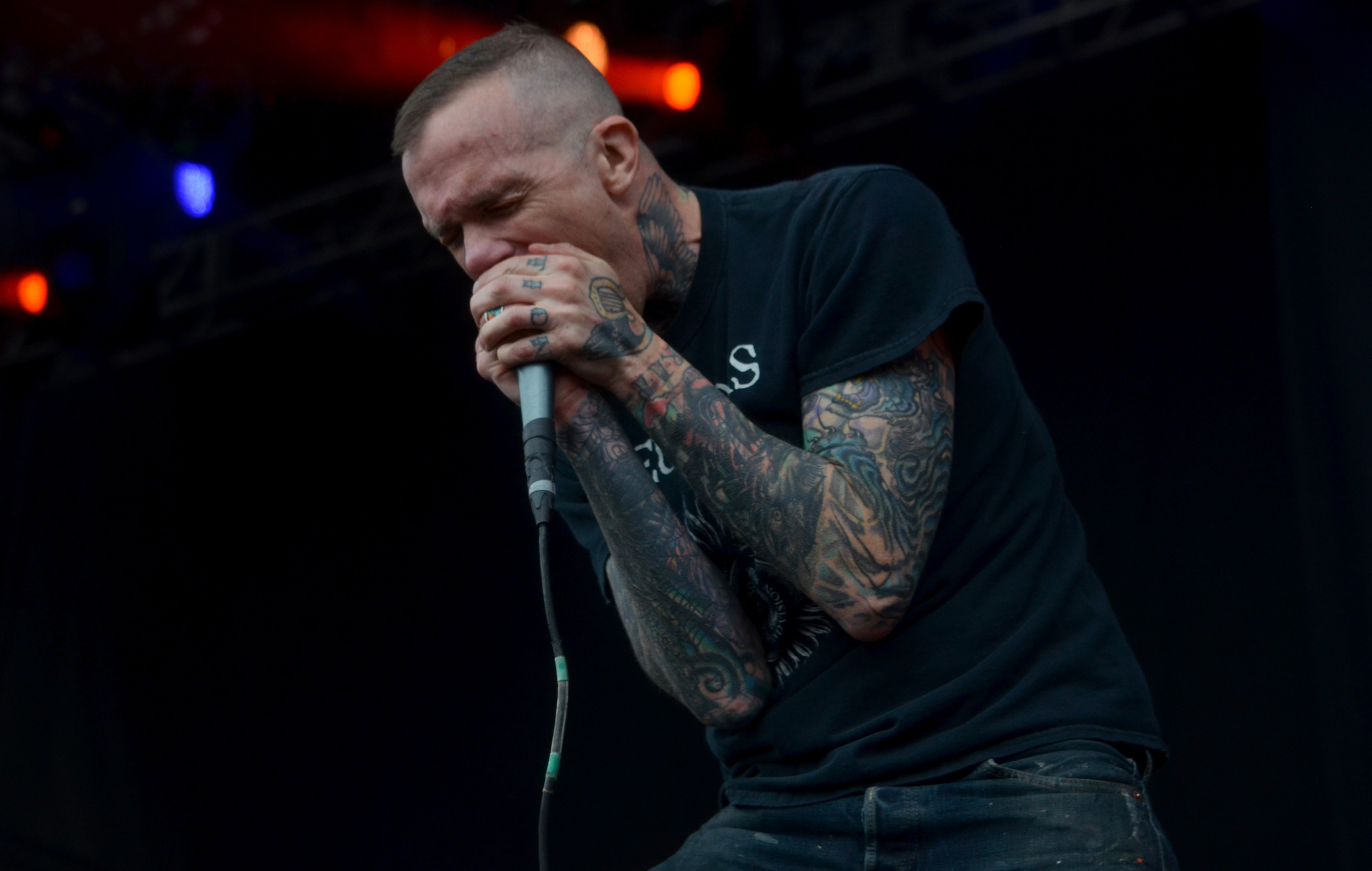 Converge sort un nouvel album live pour collecter des fonds pour les secours suite à l'ouragan Hélène