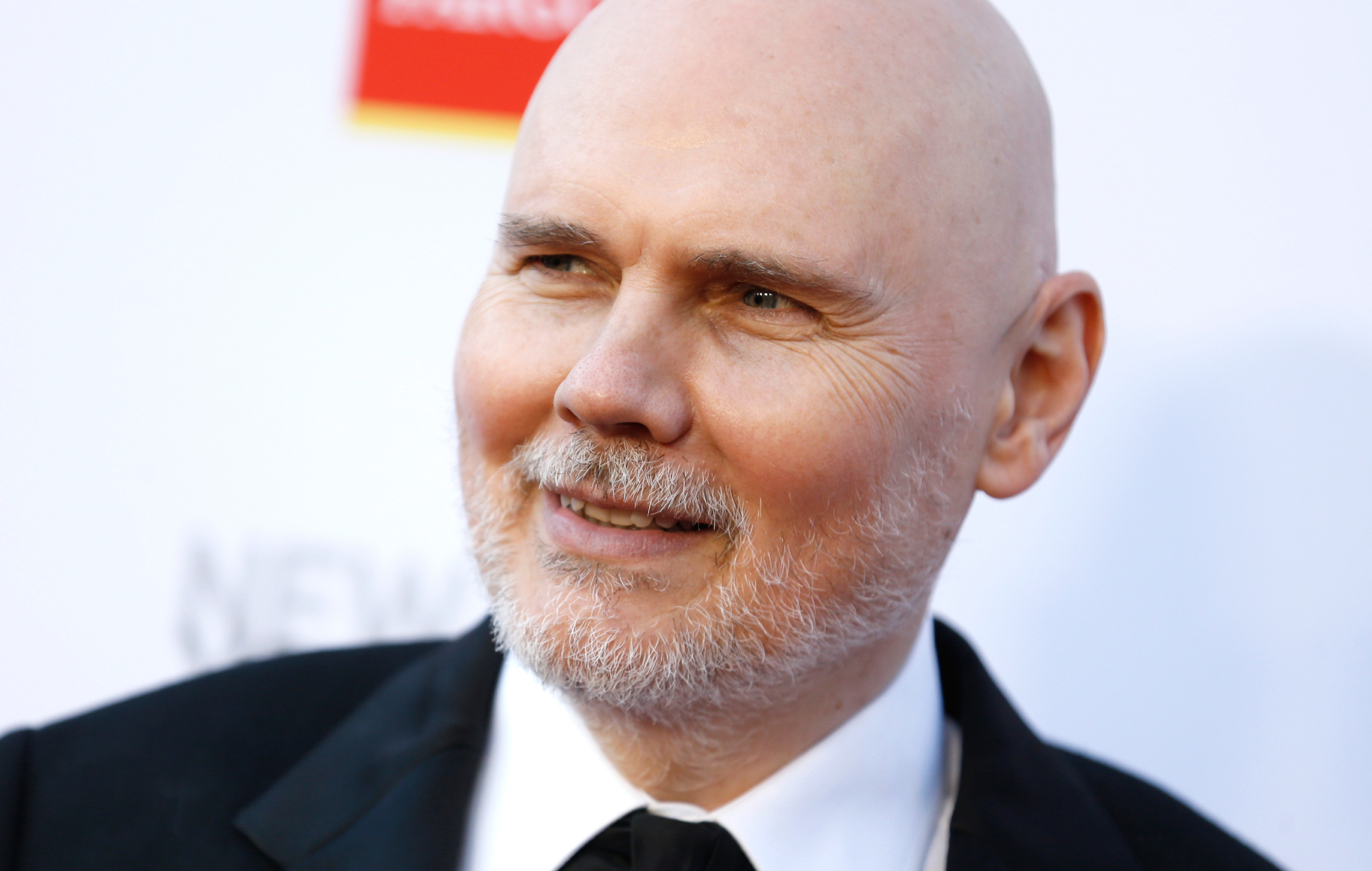 Une voiture s'écrase dans le salon de thé de Billy Corgan et blesse sa belle-mère