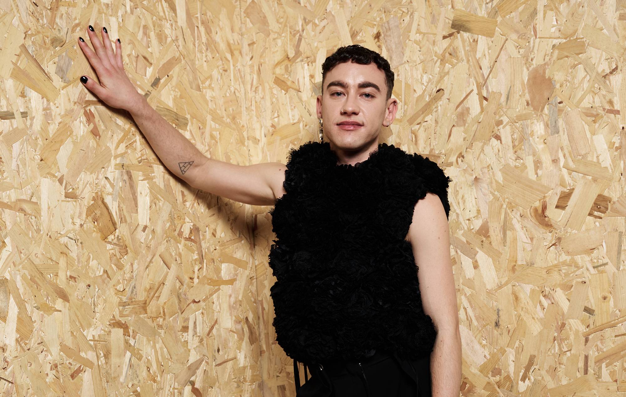 Olly Alexander à propos de son été "anti-'Brat'" et de son nouvel album inspiré des années 80, "Polari"