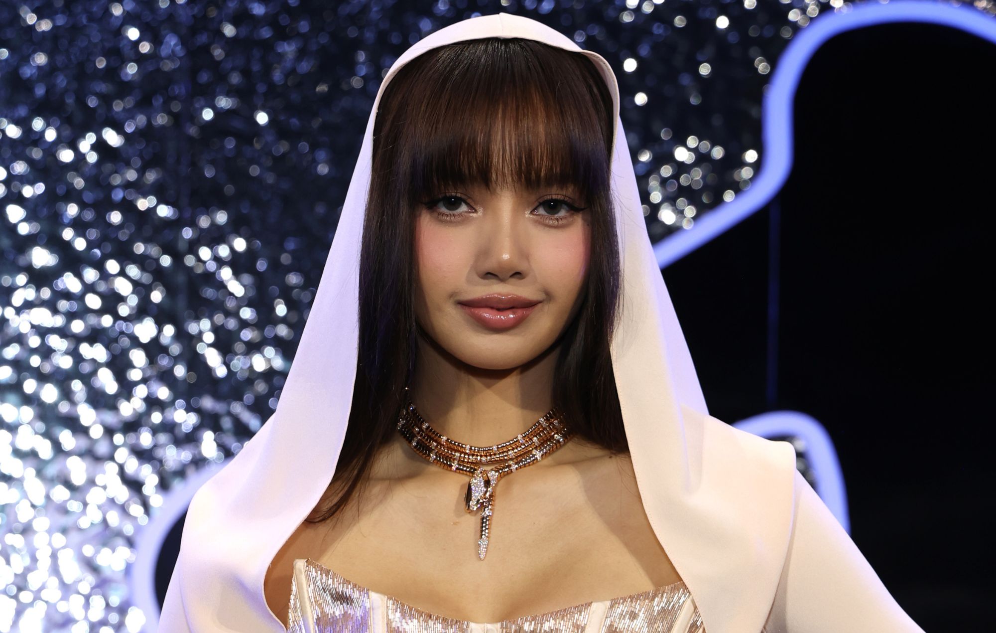 Voici un premier aperçu de Lisa de BLACKPINK dans la troisième saison de "The White Lotus"