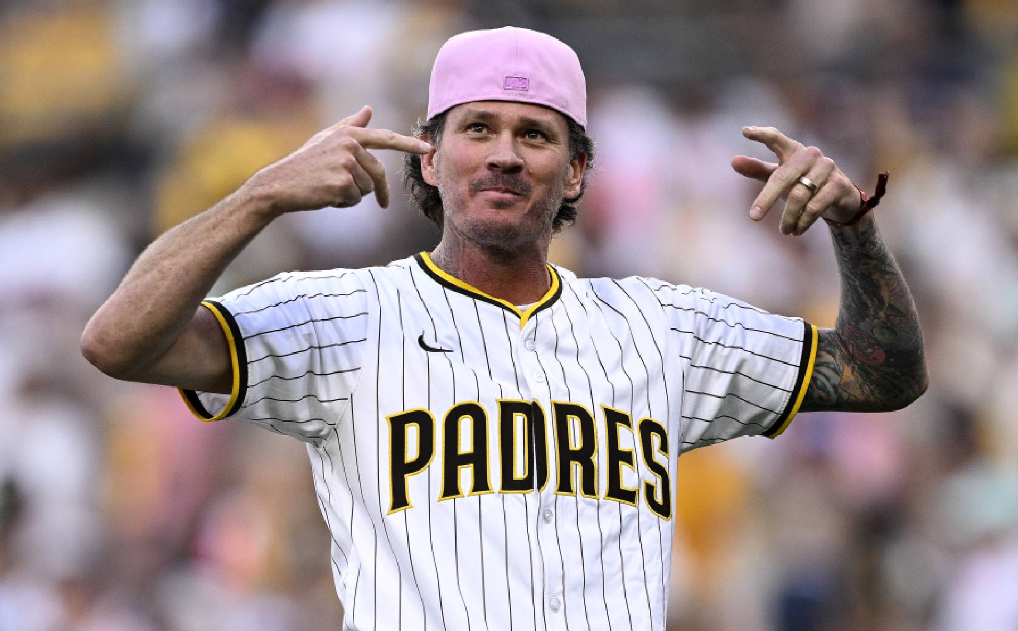 Tom DeLonge donne son avis sur les observations de drones dans le New Jersey