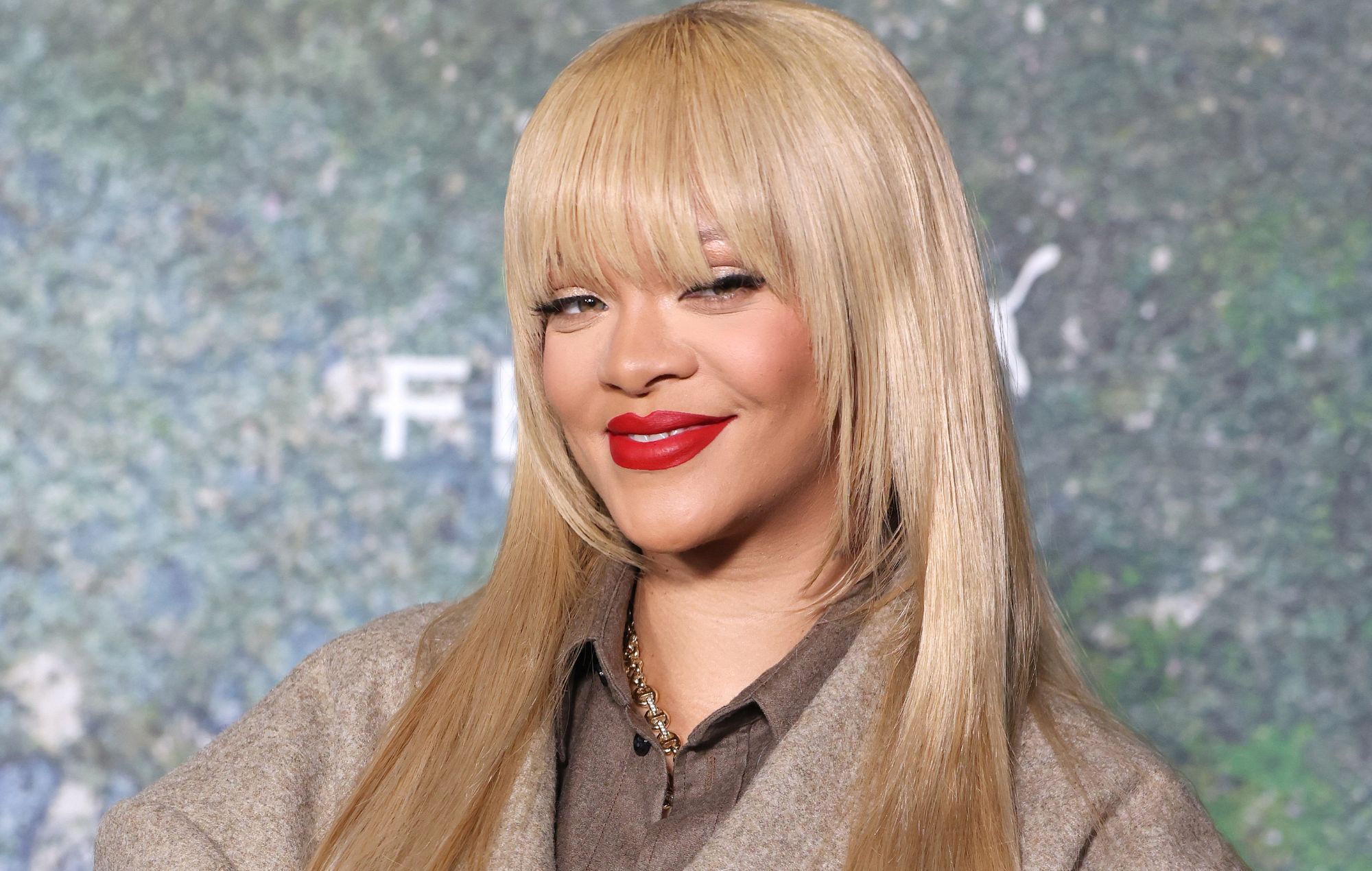 La nouvelle bande-annonce du film «Smurfs» promet une nouvelle musique Rihanna