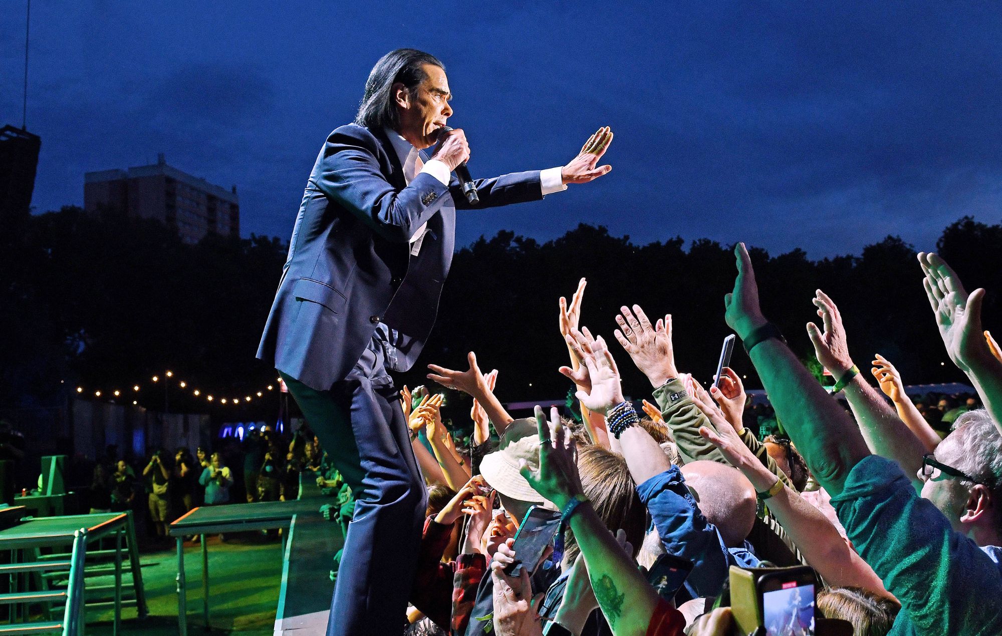 Nick Cave ajoute les dates européennes à la tournée solo en 2025