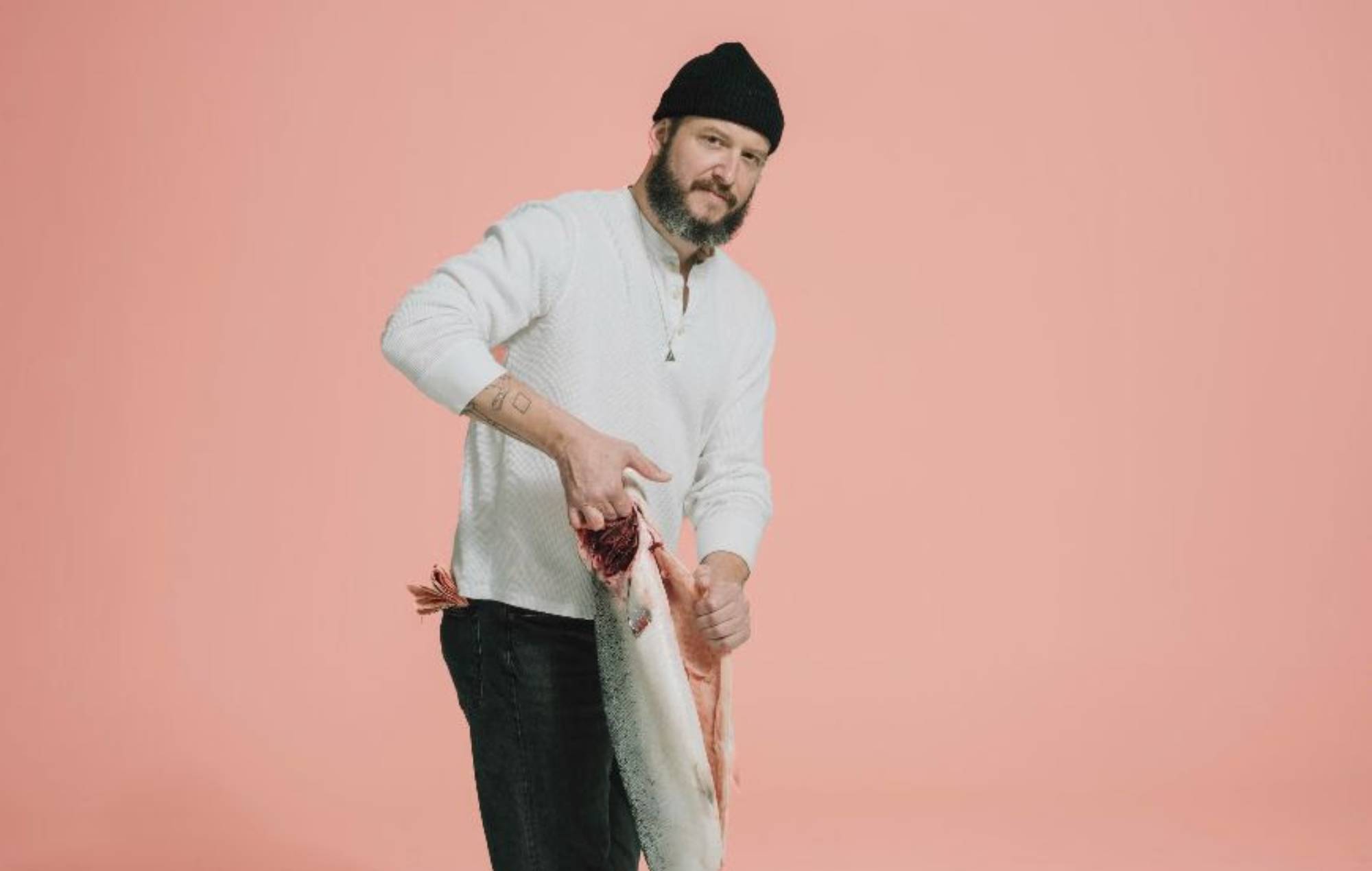 Bon Iver laisse tomber de nouveaux singles «Si seulement je pouvais attendre» avec Danielle Haim et «Walk Home»