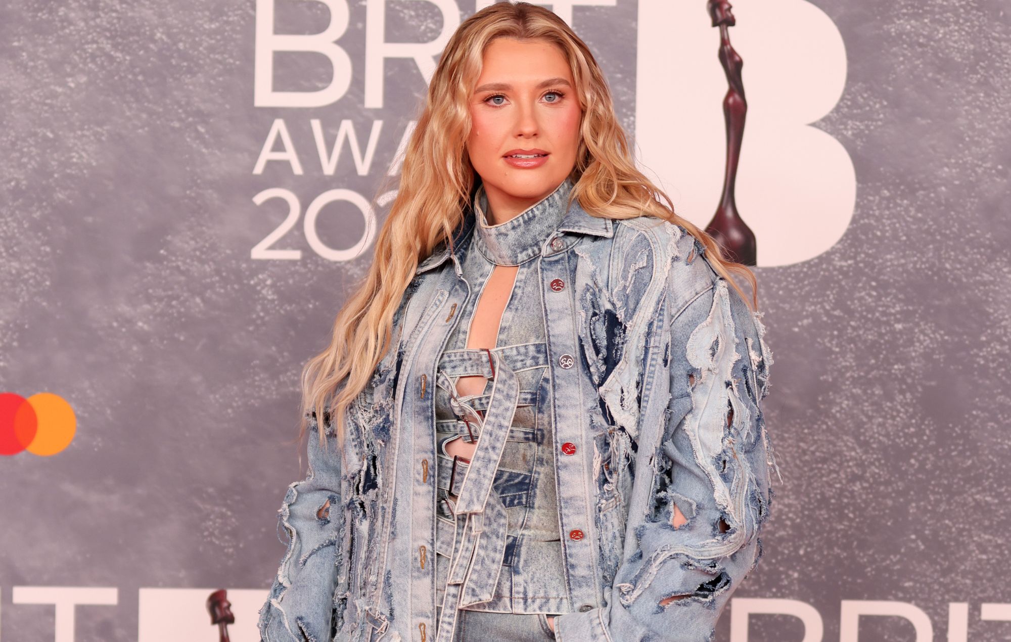 Ella Henderson sur l'amour de Lola Young et de la nouvelle musique «sans vergogne»: «C'est qui je suis»