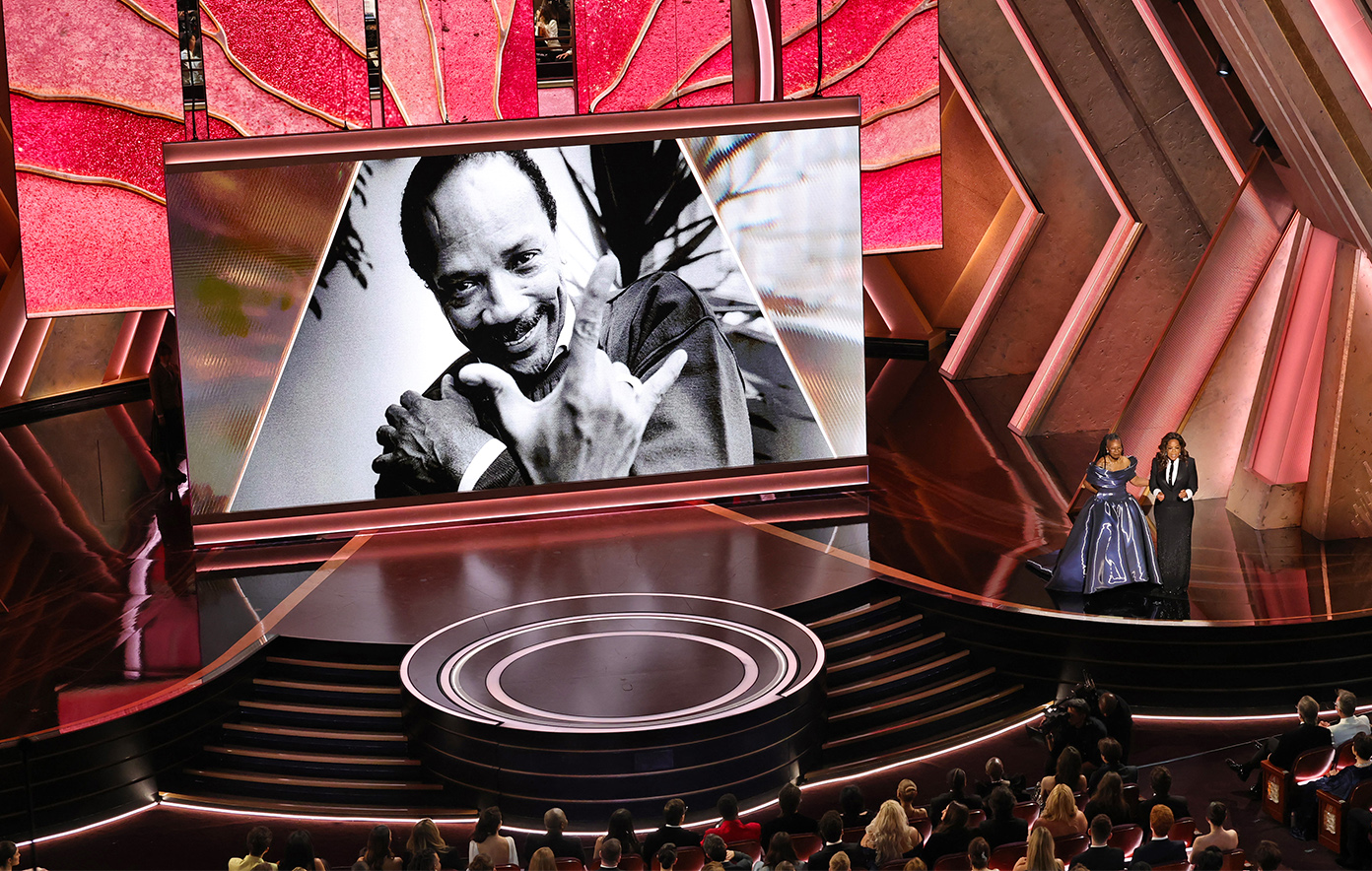 Regardez l'hommage des Oscars 2025 à Quincy Jones par Queen Latifah, Whoopi Goldberg et Oprah Winfrey