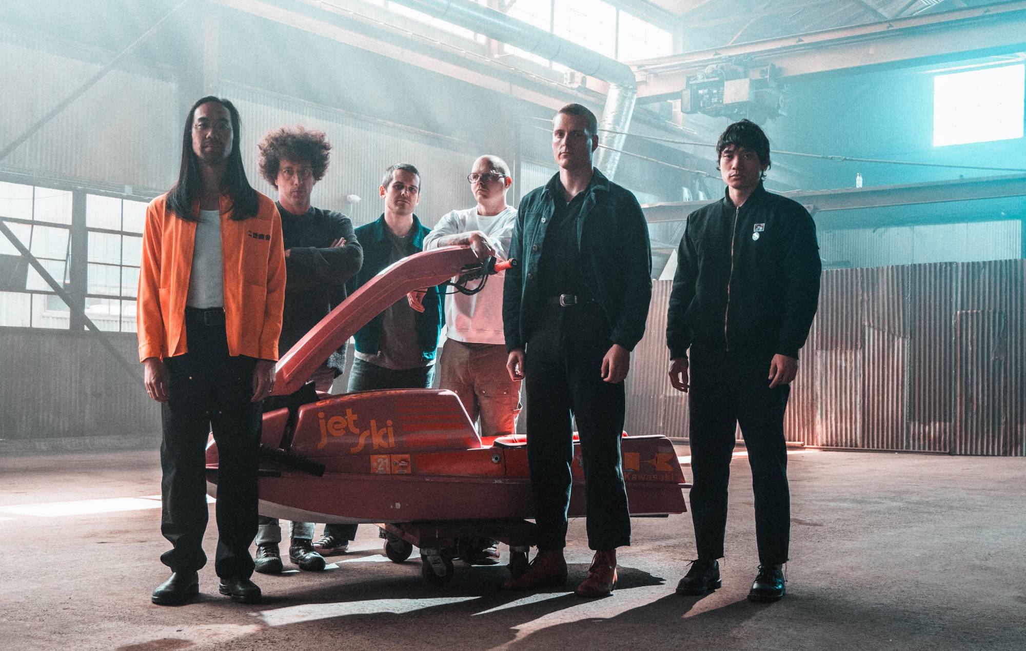 The Armed Share Frantic Single `` Well Made Play '' pour annoncer un nouvel album «The Future Is Here et tout doit être détruit»