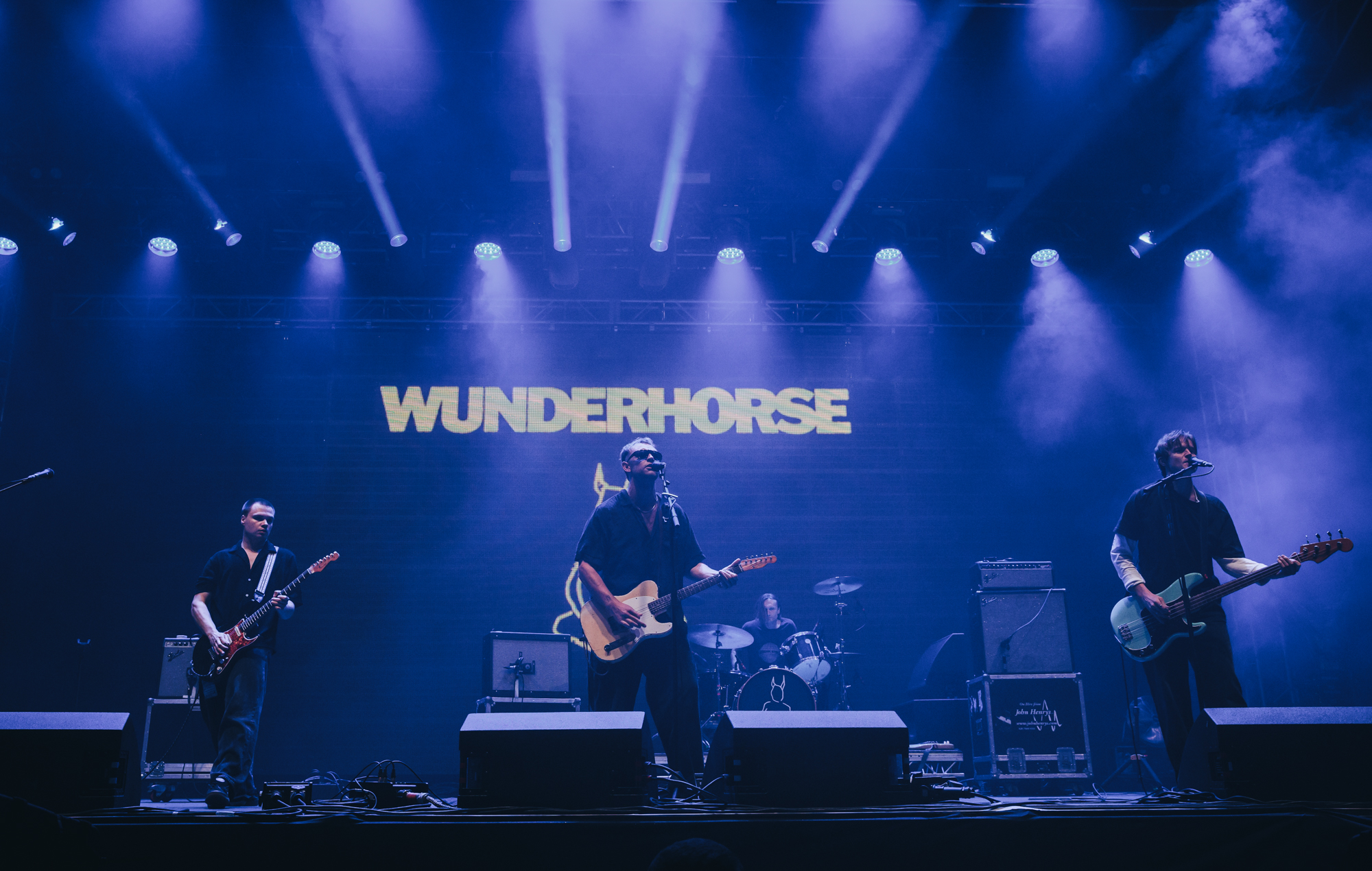 Wunderhorse confirme la sortie du bassiste Peter Woodin