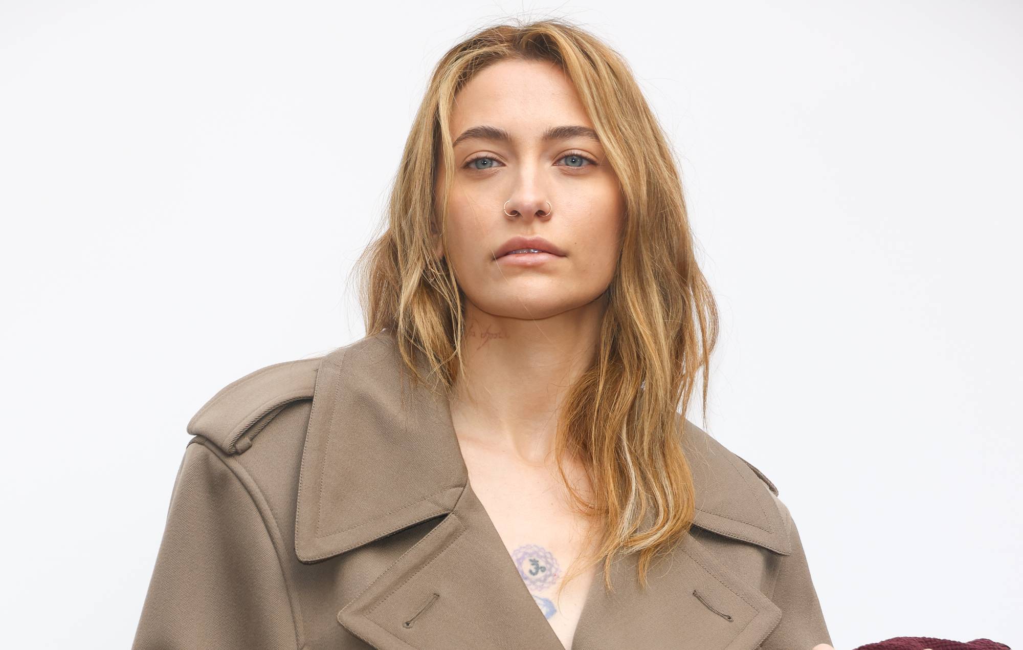 Paris Jackson répond aux critiques pour avoir joué un spectacle à l'anniversaire de la mort du père Michael