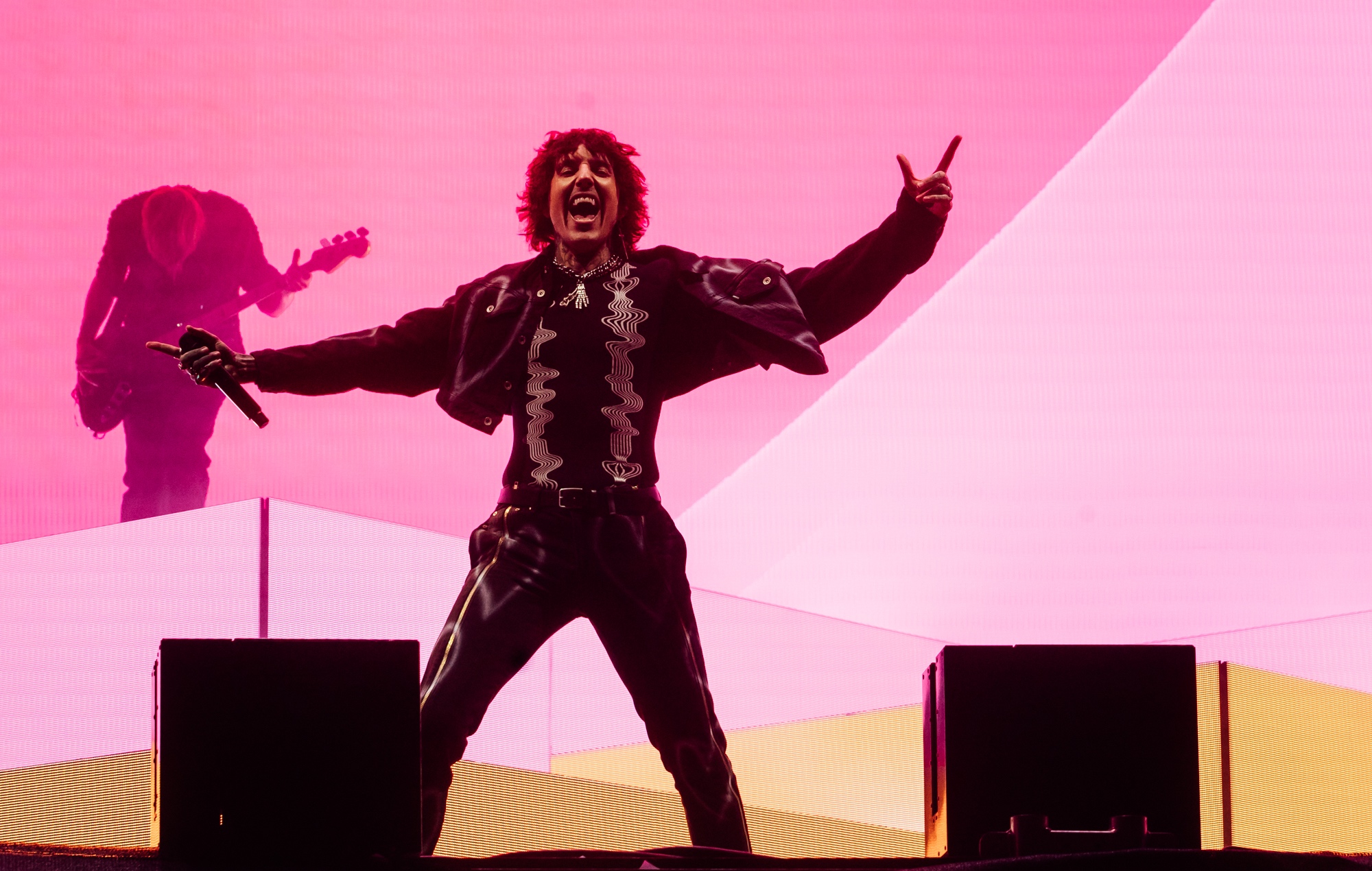 Regardez Bring Me the Horizon interprète la couverture de leur Oasis 'Wonderwall' en direct pour la première fois