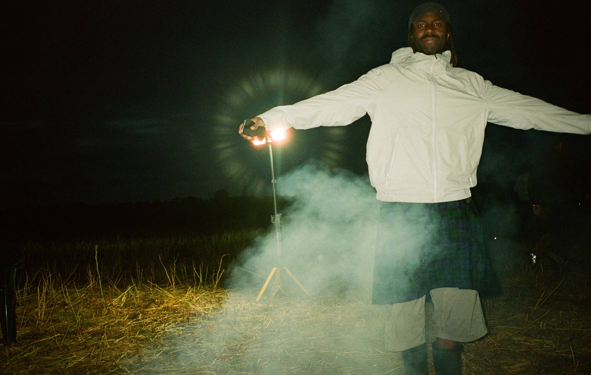 Blood Orange partage deux nouvelles chansons et annonce l'album 'Essex Honey' avec Lorde, Brendan Yates, Zadie Smith et plus