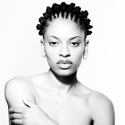 Annahstasia 'Tether' Oeuf