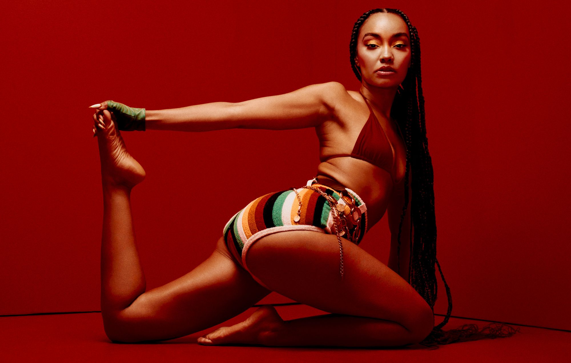Leigh-Anne échantillonne des maîtres au travail pour "Soundtrack to My Comeback" "a été une minute"