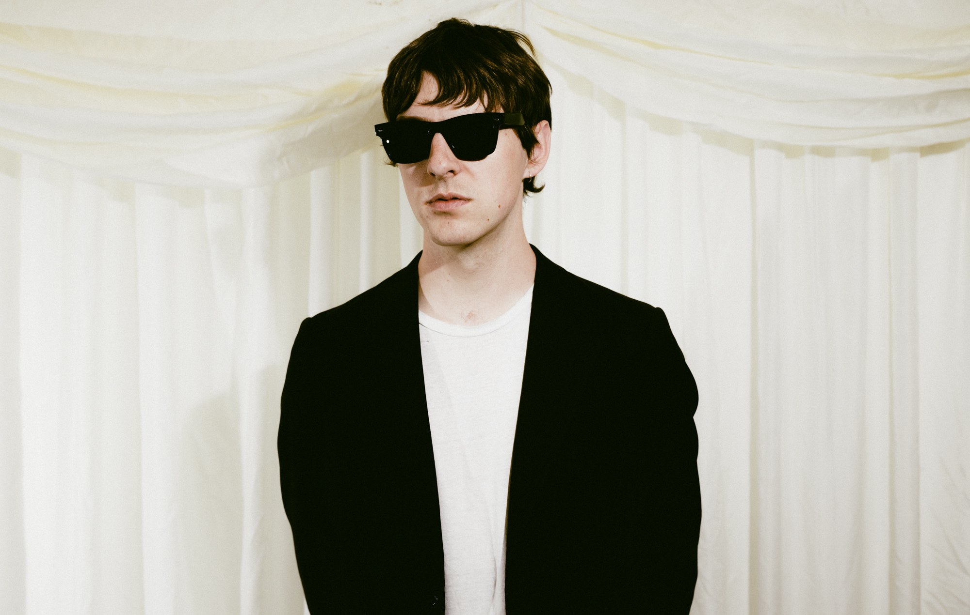 Le Dare sur Charli XCX, LCD Soundsystem et la signification de «indie sleaze»