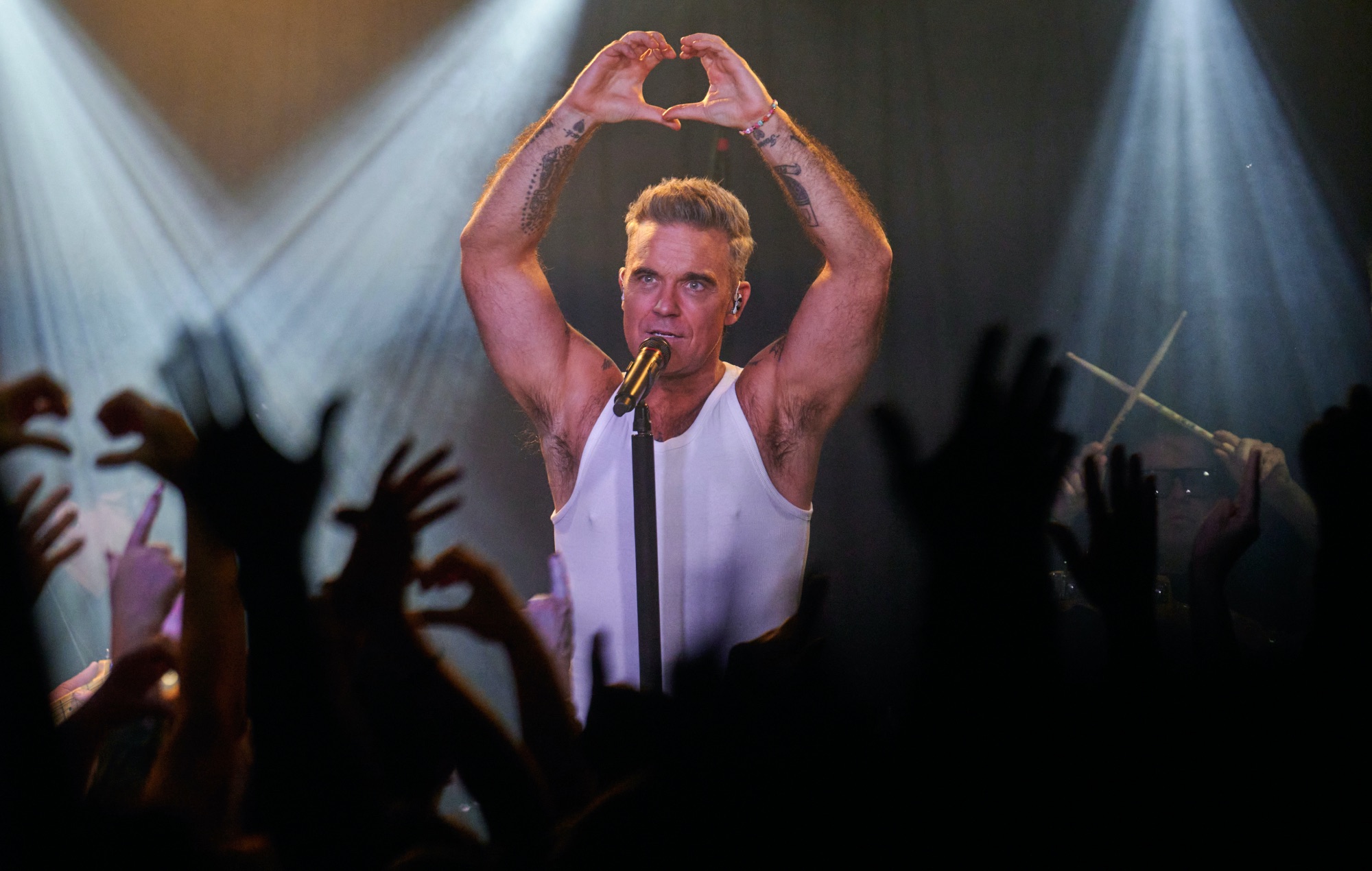 Robbie Williams en live sur scène à Dingwalls à Camden