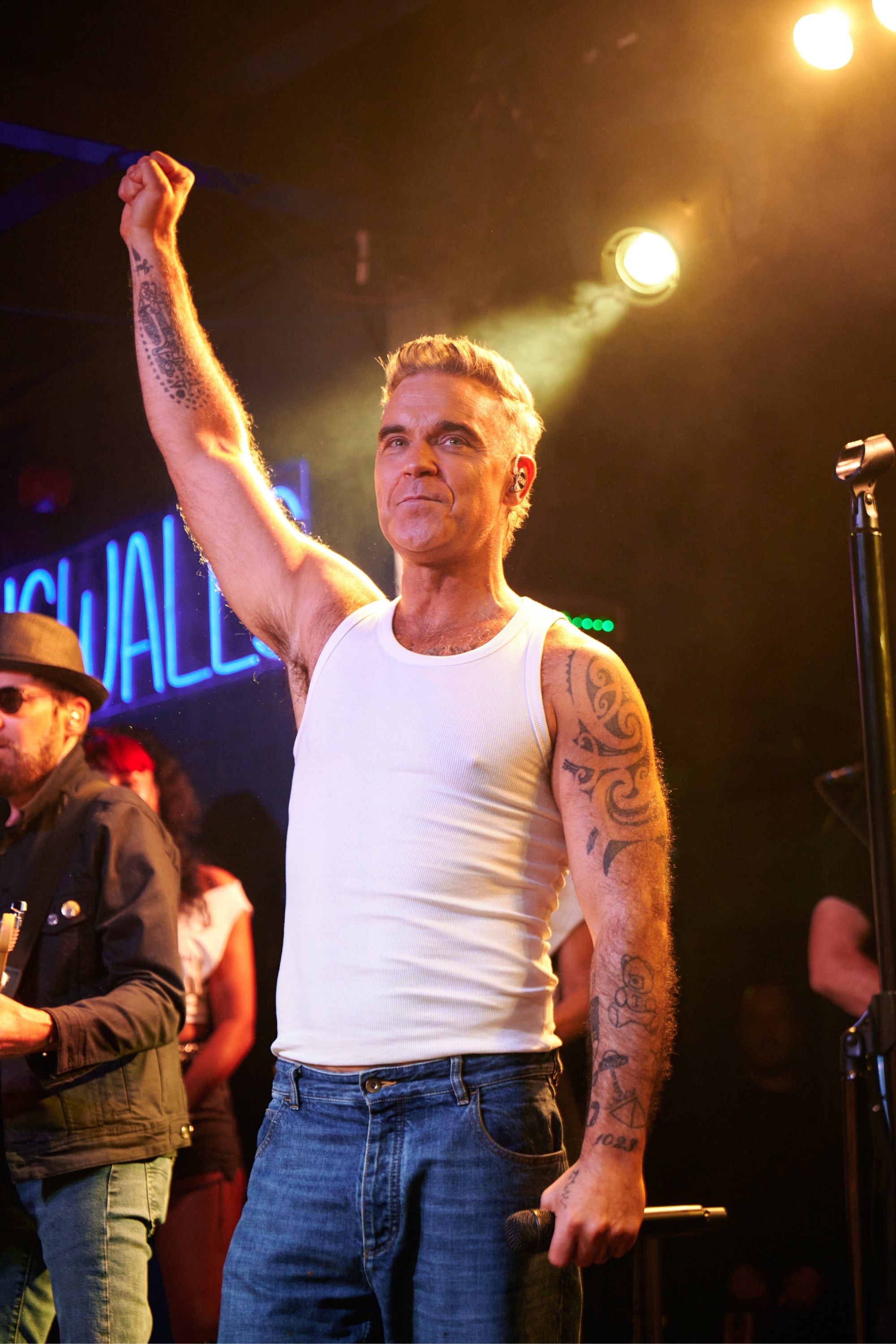 Robbie Williams en live sur scène à Dingwalls à Camden