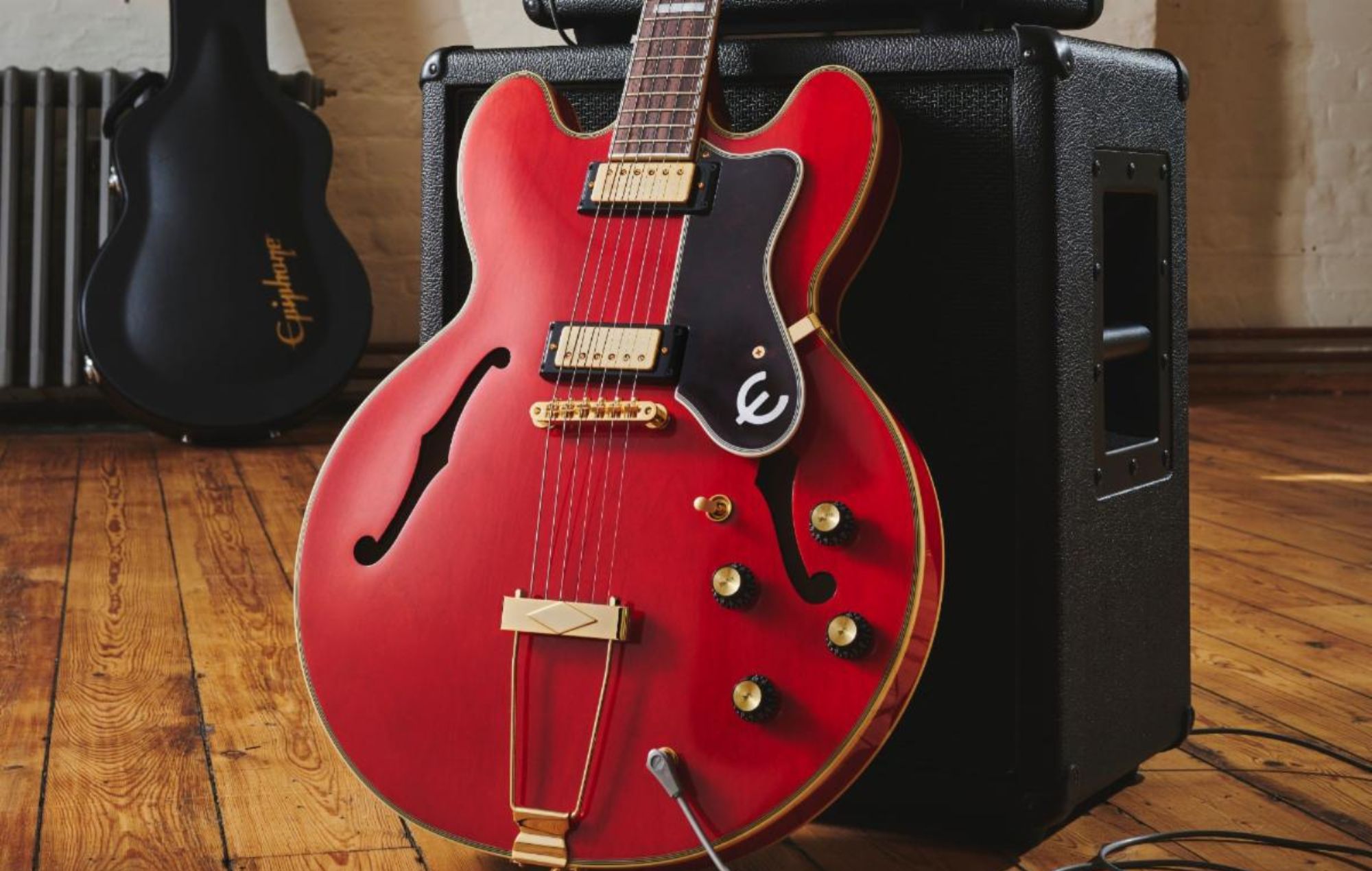 Guitare Epiphone Sheraton de Gem Archer. CRÉDIT : Epiphone