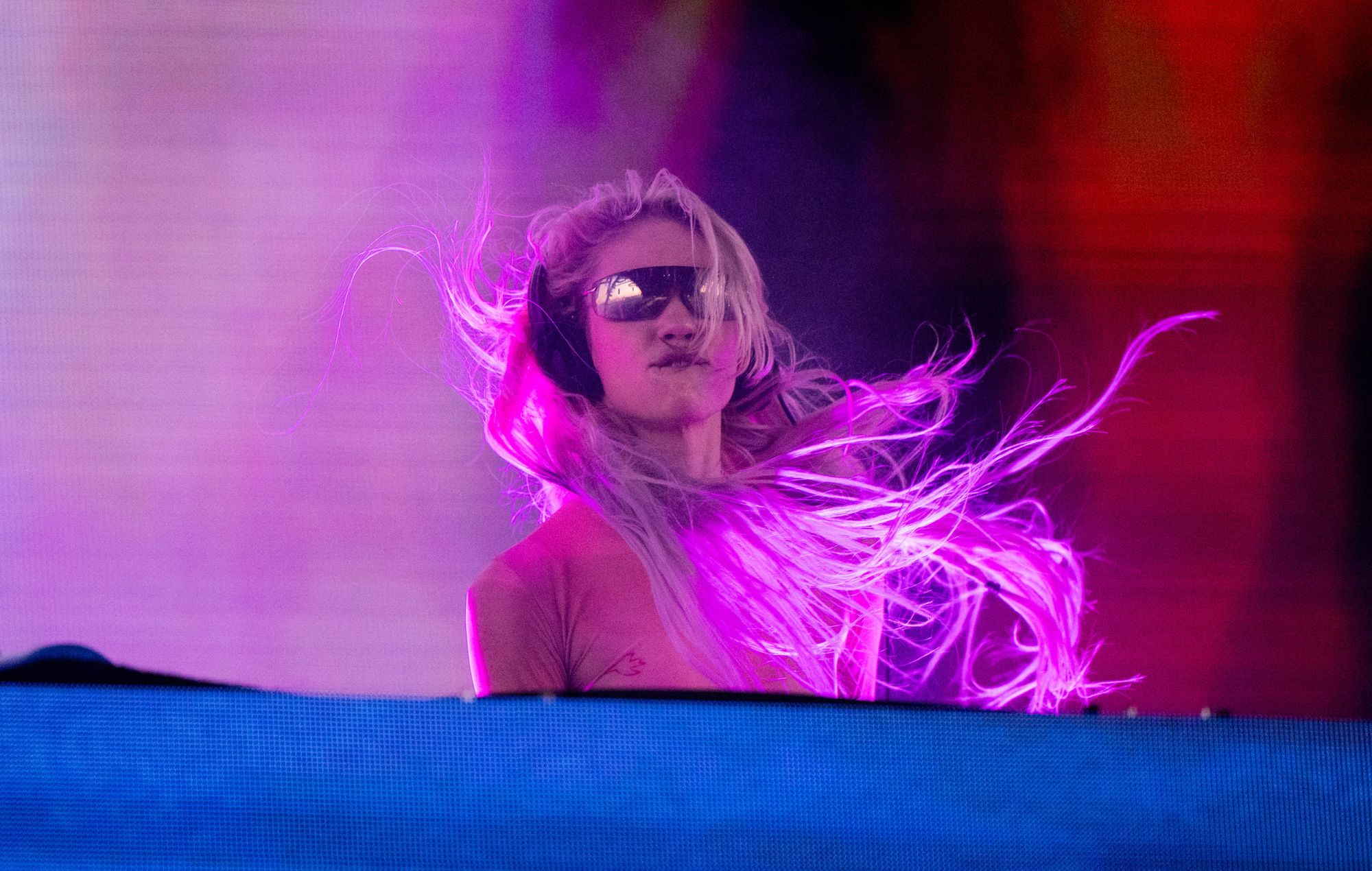 Grimes révèle un nouveau tatouage facial « innovant » – dit que « littéralement personne ne l'a remarqué »
