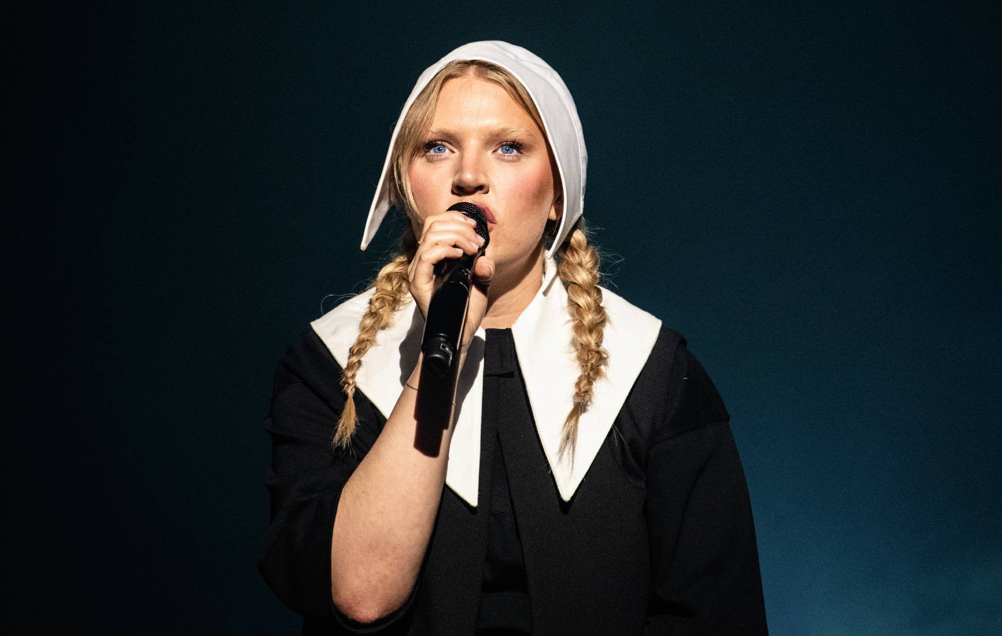 Regardez Moonchild Sanelly et Nadine Shah se joindre à l'estime de soi sur scène à Bristol