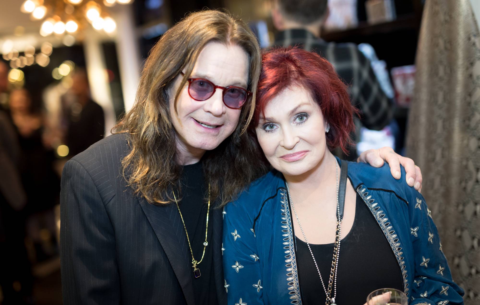 Sharon Osbourne explique pourquoi elle n'est pas "partie avec Ozzy" quand il est mort, comme prévu dans leur pacte