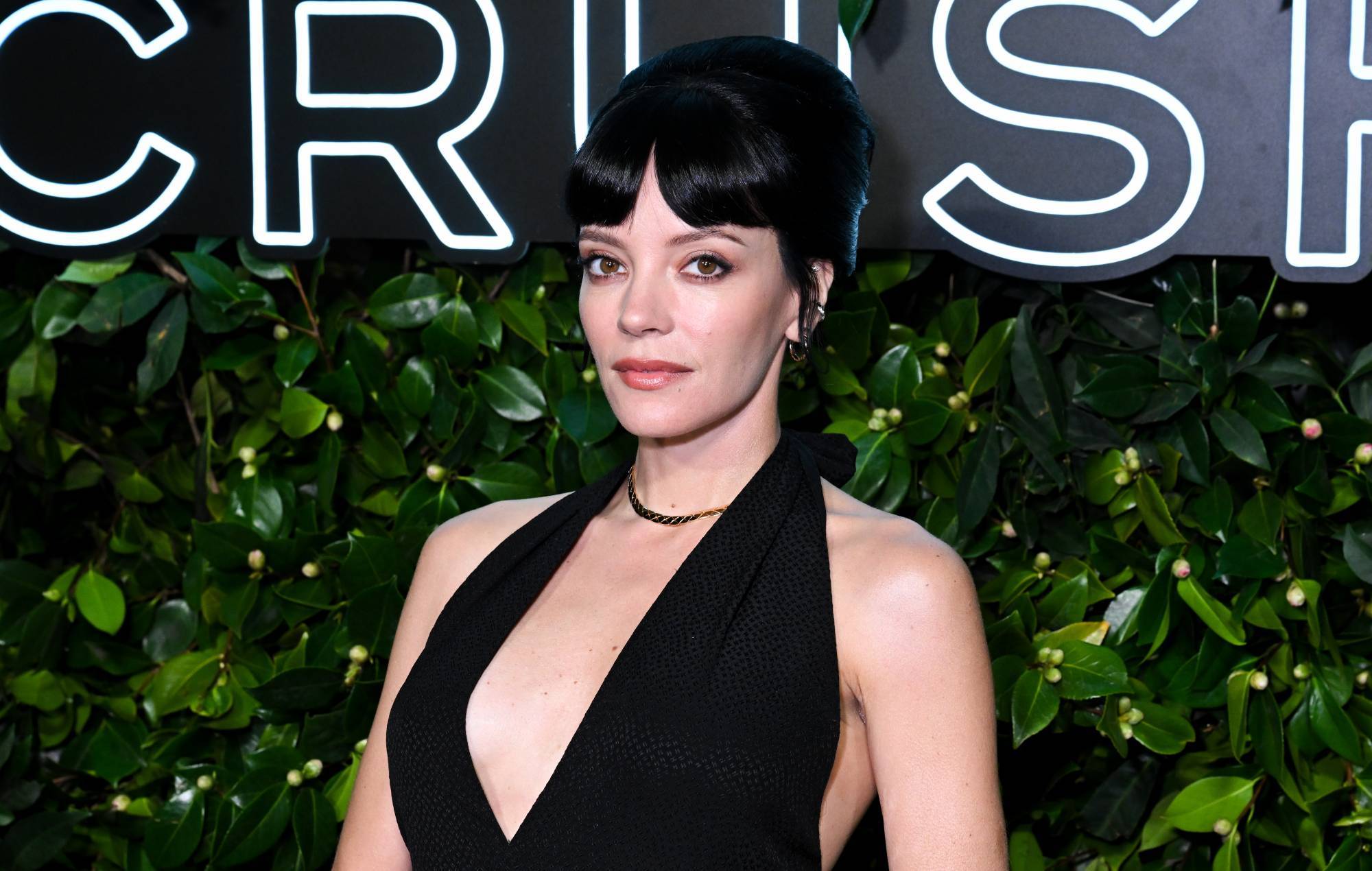 Lily Allen "sortie de la route" par un poids lourd alors qu'elle conduisait sa nouvelle Porsche