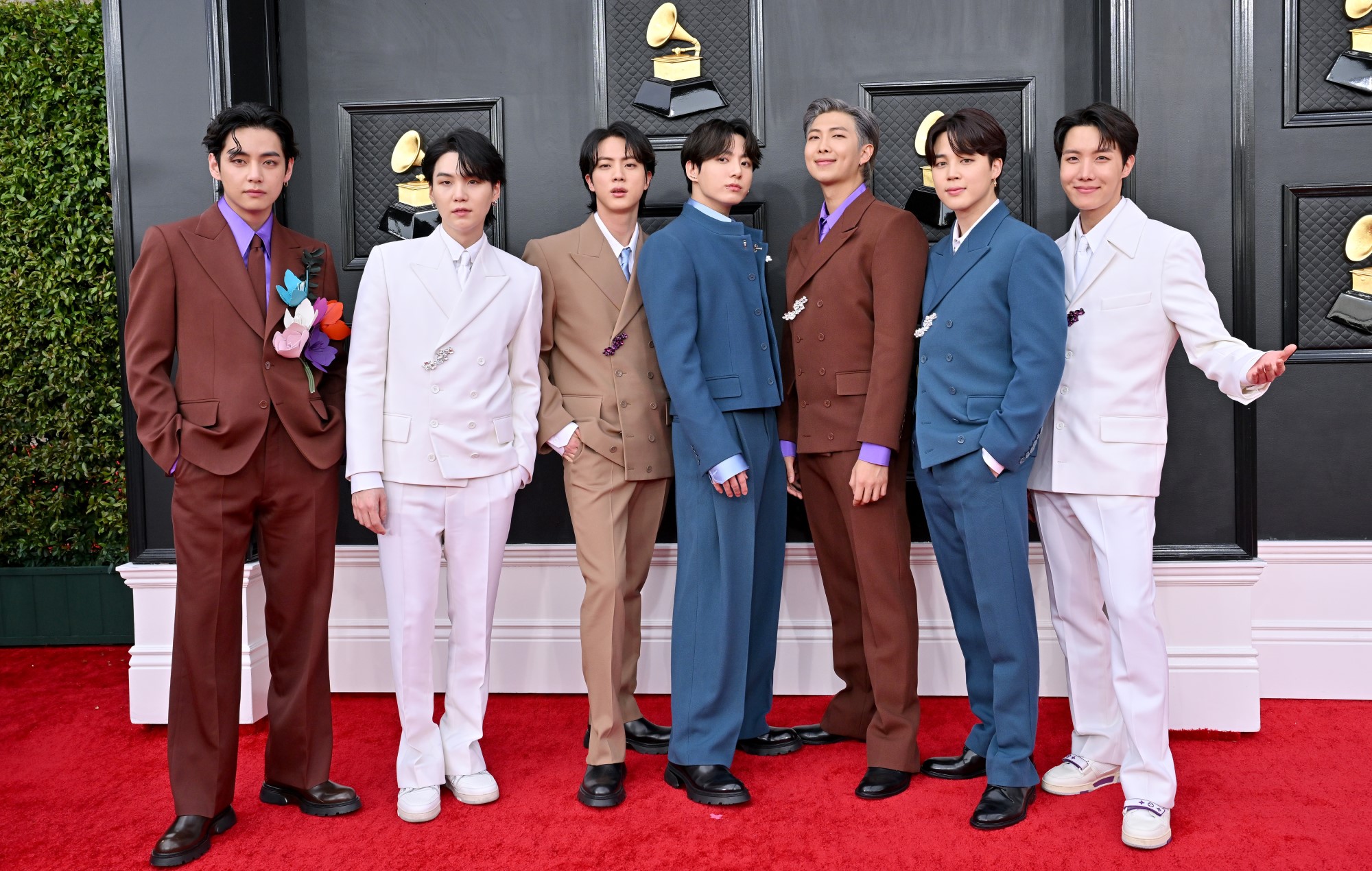 BTS annonce "LE RETOUR EN DIRECT"