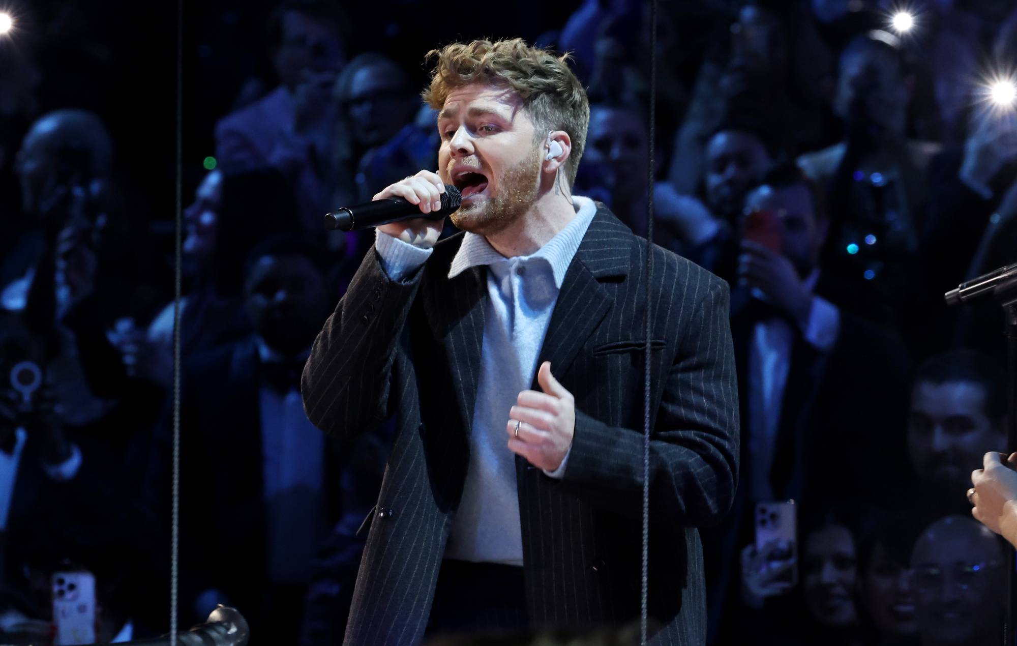 Alex Warren ajouté à la programmation des artistes live