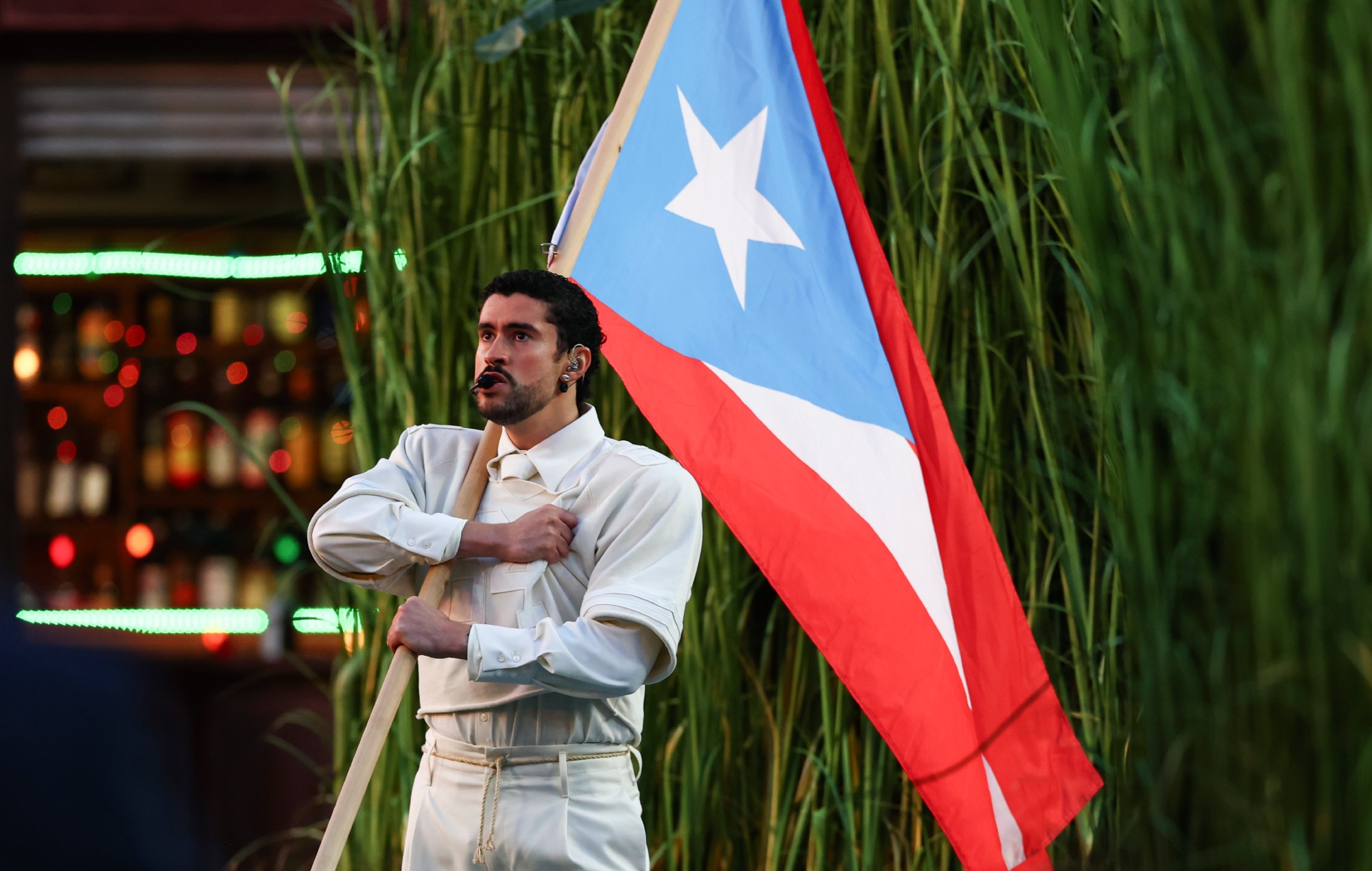 Le spectacle de mi-temps du Super Bowl de Bad Bunny voit une augmentation de plus de 200 % de l'intérêt pour les voyages à Porto Rico