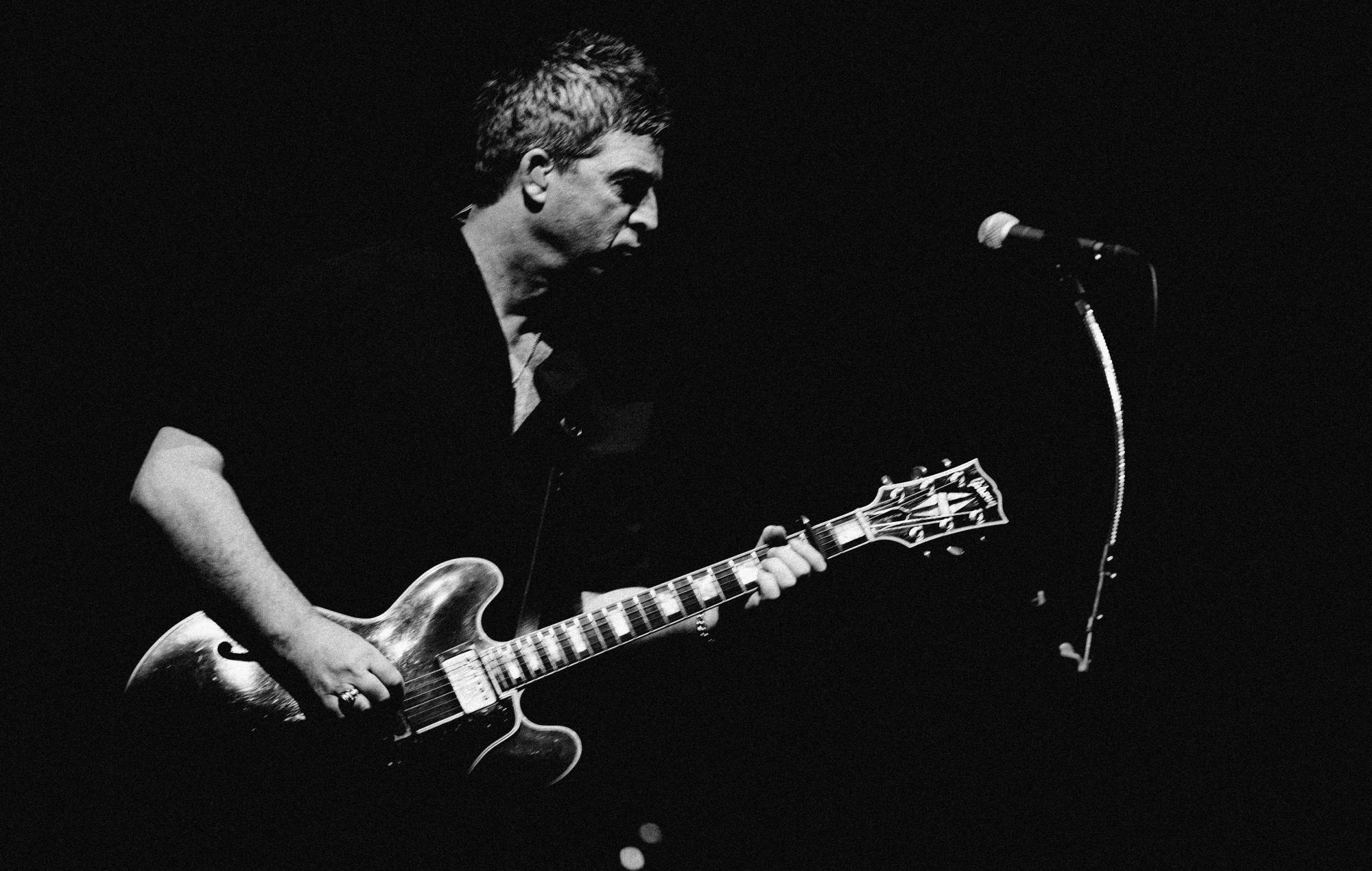 Noel Gallagher assistera aux BRIT Awards pour remporter le prix de l'auteur-compositeur de l'année après le succès de la réunion d'Oasis