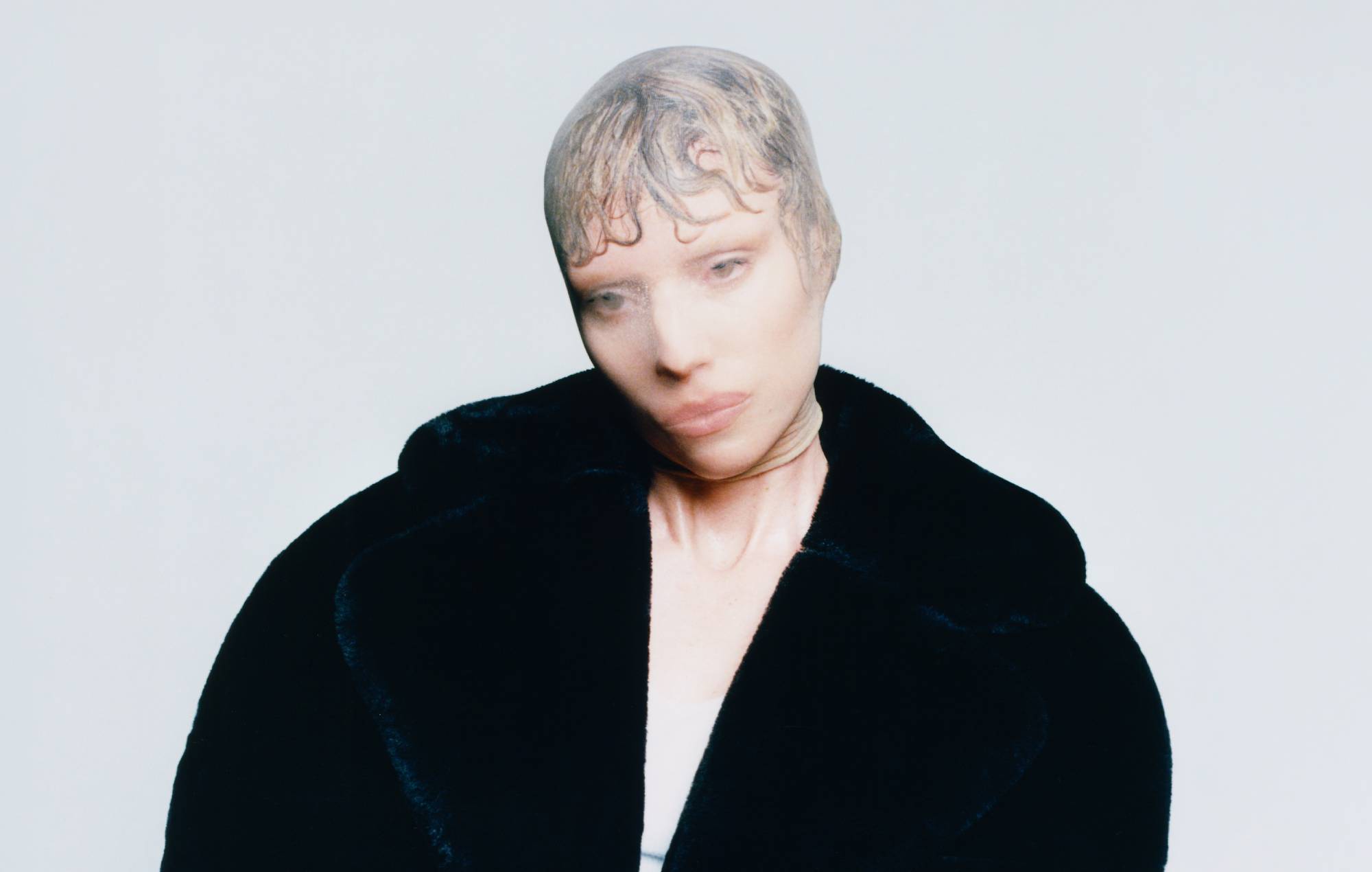 "C'est mon hymne brutaliste de comptine - la fille emo en moi, pleinement déchaînée"