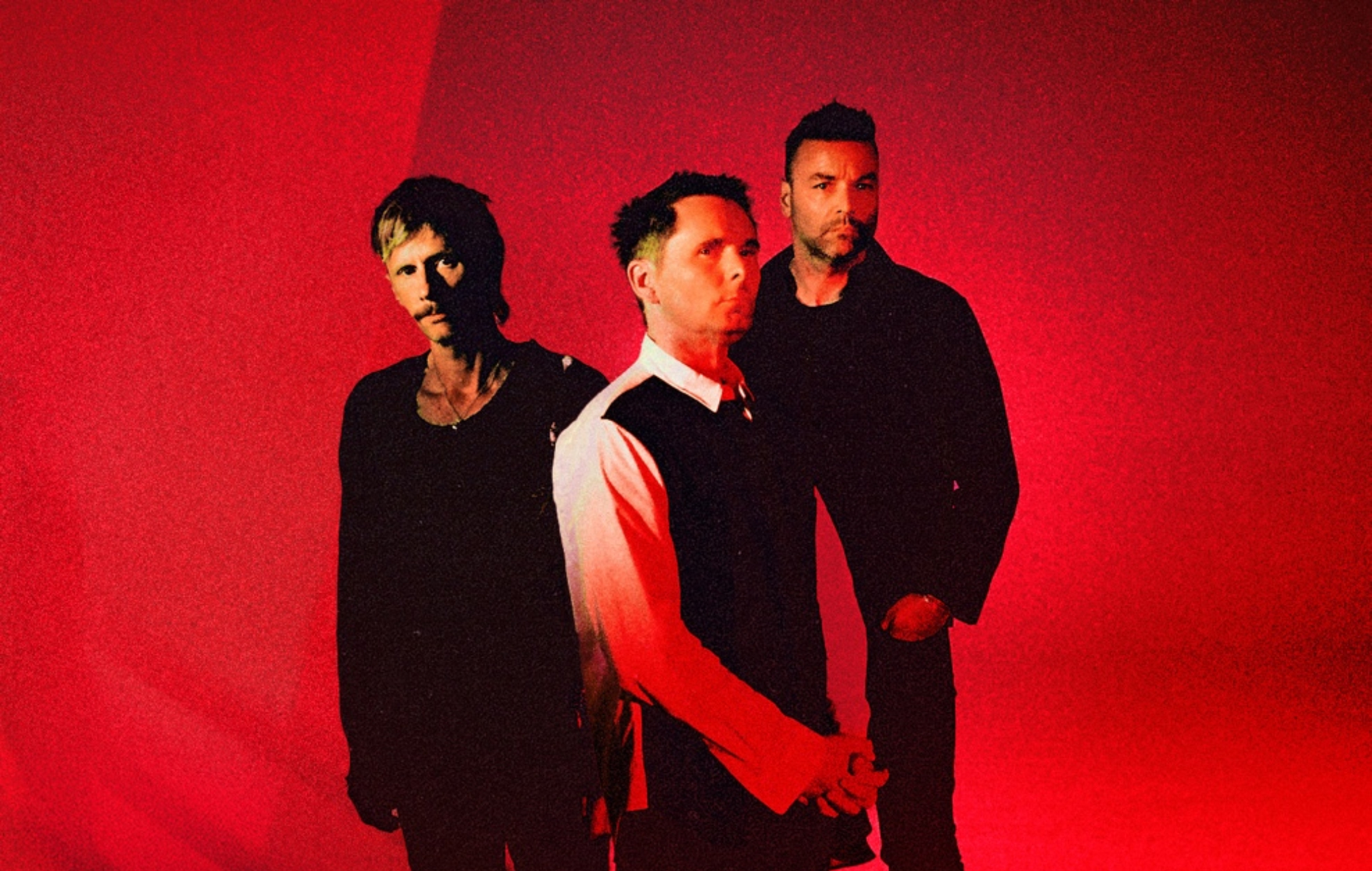 Muse annonce son nouvel album 'The WOW! Signal' avec le single épique 'Be With You'