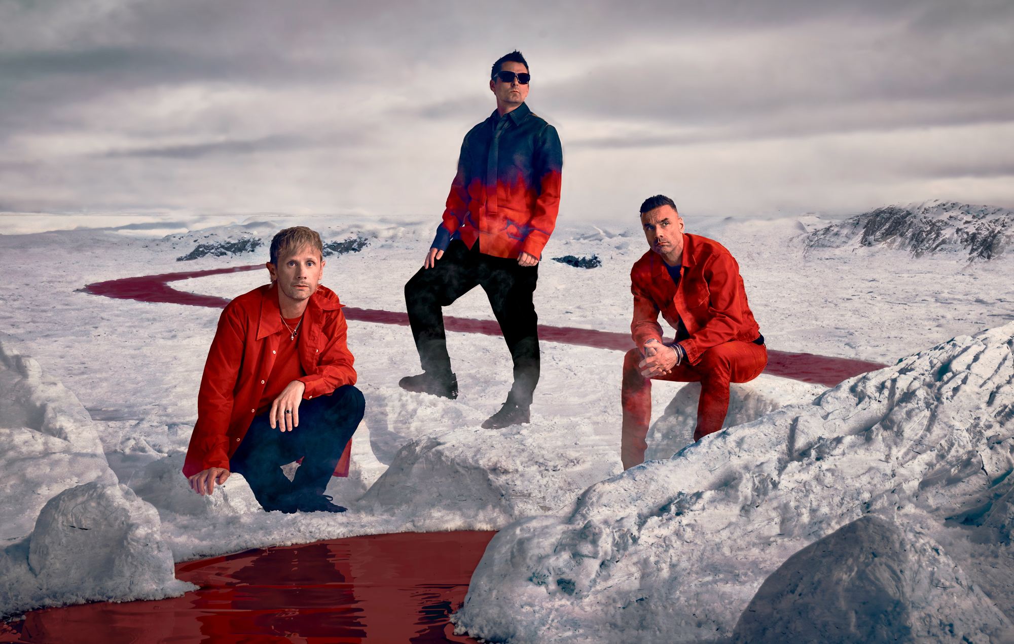 Muse donne un autre avant-goût de « The Wow ! Signal' avec le rocker spatial à l'ancienne 'Cryogen'