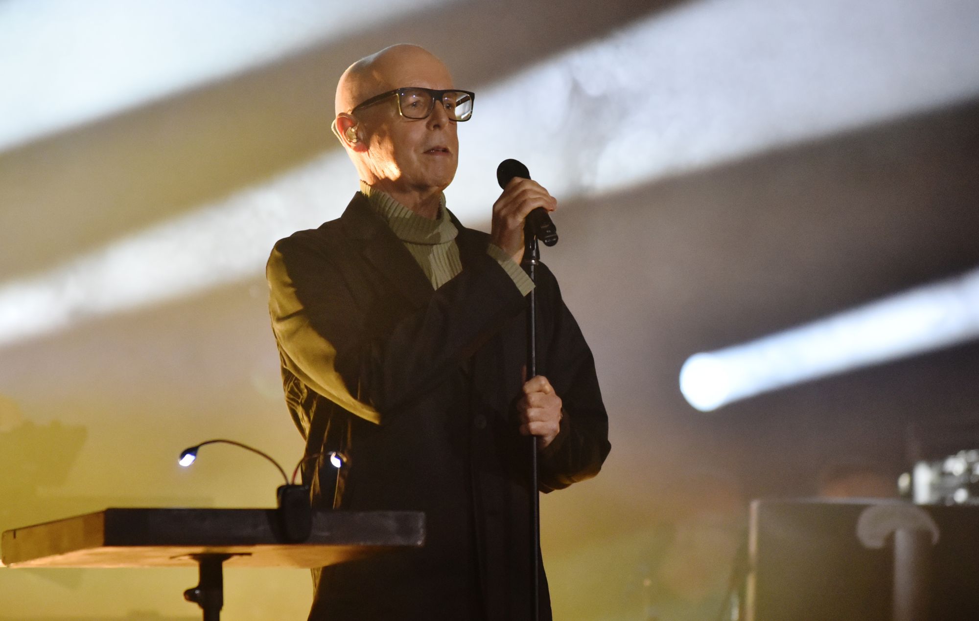 Regardez les Pet Shop Boys faire leurs débuts avec des morceaux profonds et des raretés aériennes lors de la première soirée de leur chanson "obscure" à Londres