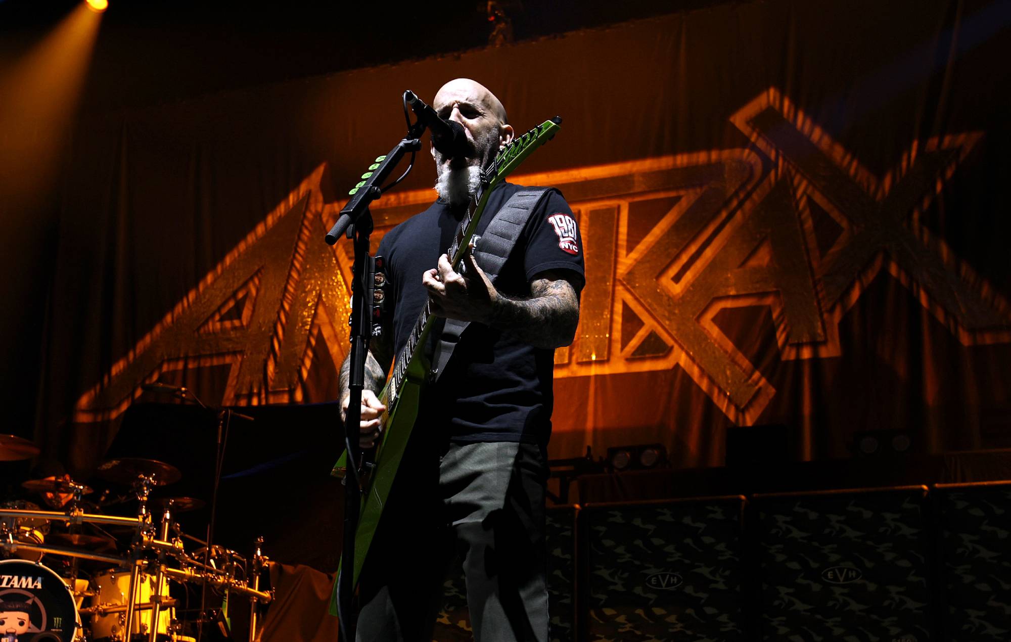 Anthrax annonce son premier album en 10 ans, "Cursum Perficio", et partage le monstrueux single "It's For The Kids"