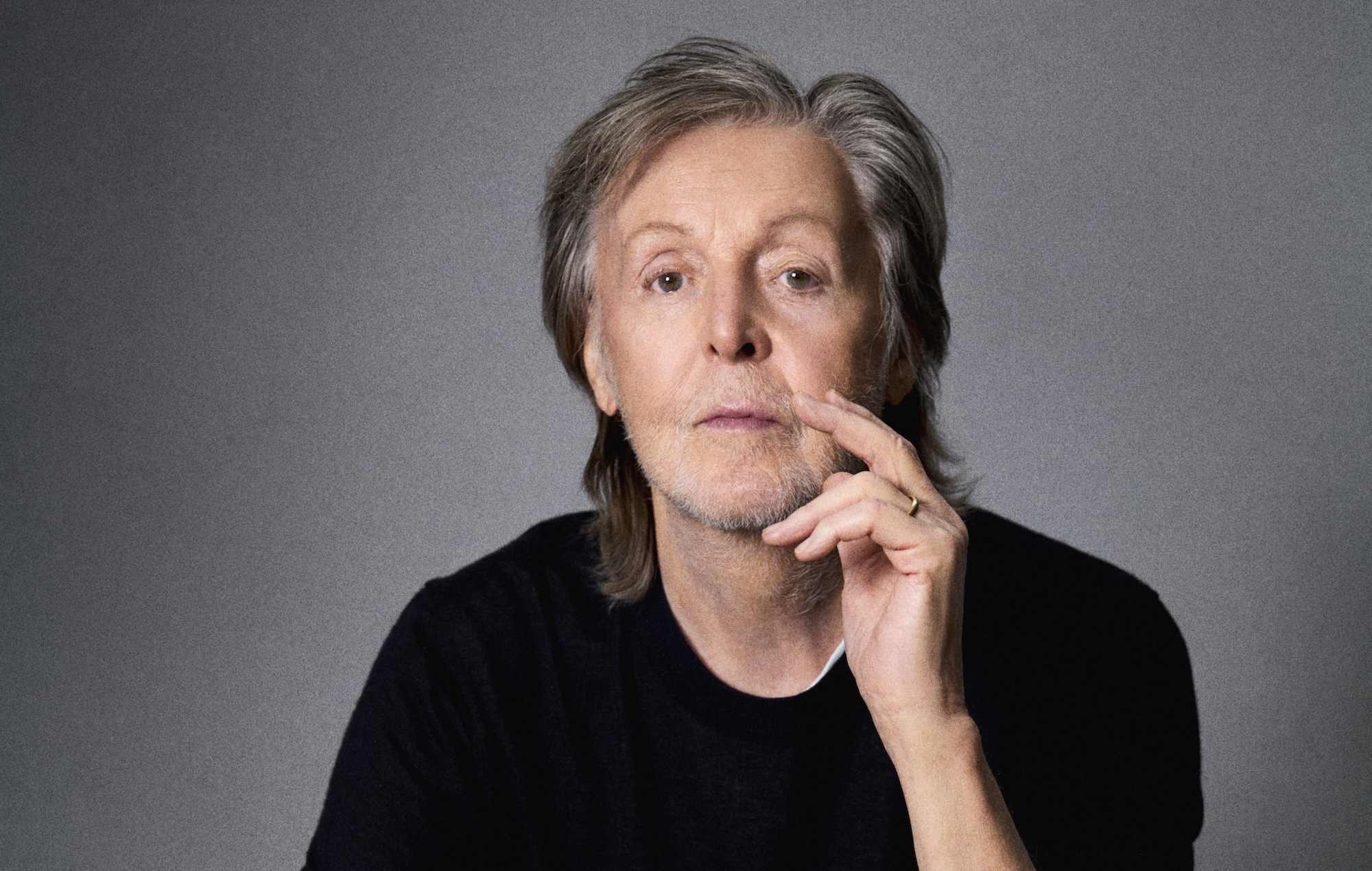 "Écrire une chanson est toujours un sentiment magique pour moi, et j'espère que cela le sera toujours"